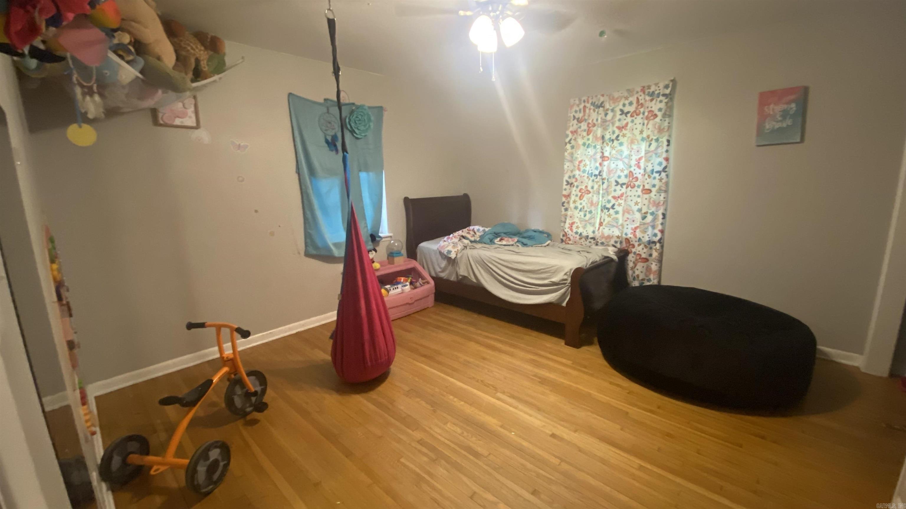 LESSEL ESTATES - Residential