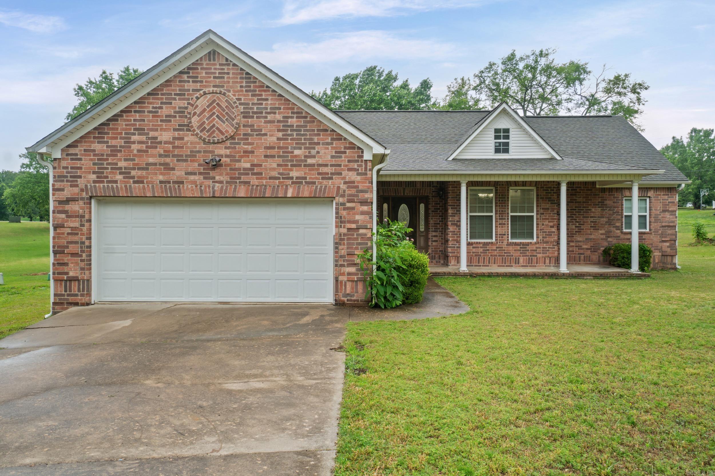 Highly sought-after Club West location. This 3 bedroom, 2 bathroom, 1,816 sq. ft. home sits on a quiet cul-de-sac on almost an acre right in town. Features a fireplace, a large master bedroom suite, and a great backyard.