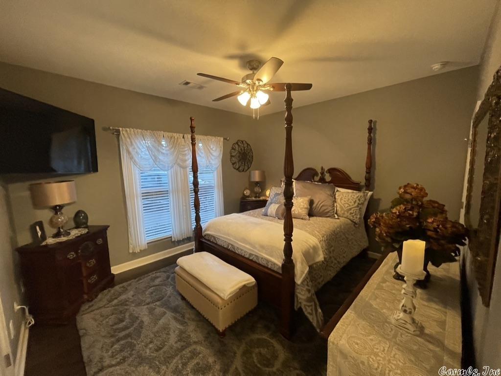 OAK TREE RIDGE SUB - Residential