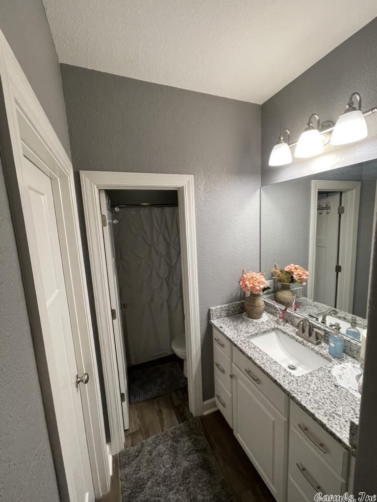 OAK TREE RIDGE SUB - Residential
