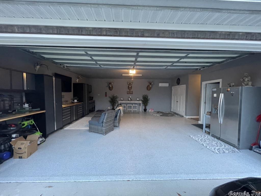 OAK TREE RIDGE SUB - Residential