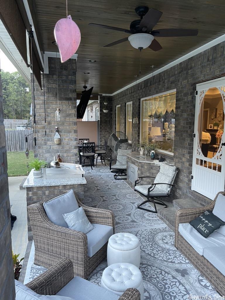 OAK TREE RIDGE SUB - Residential