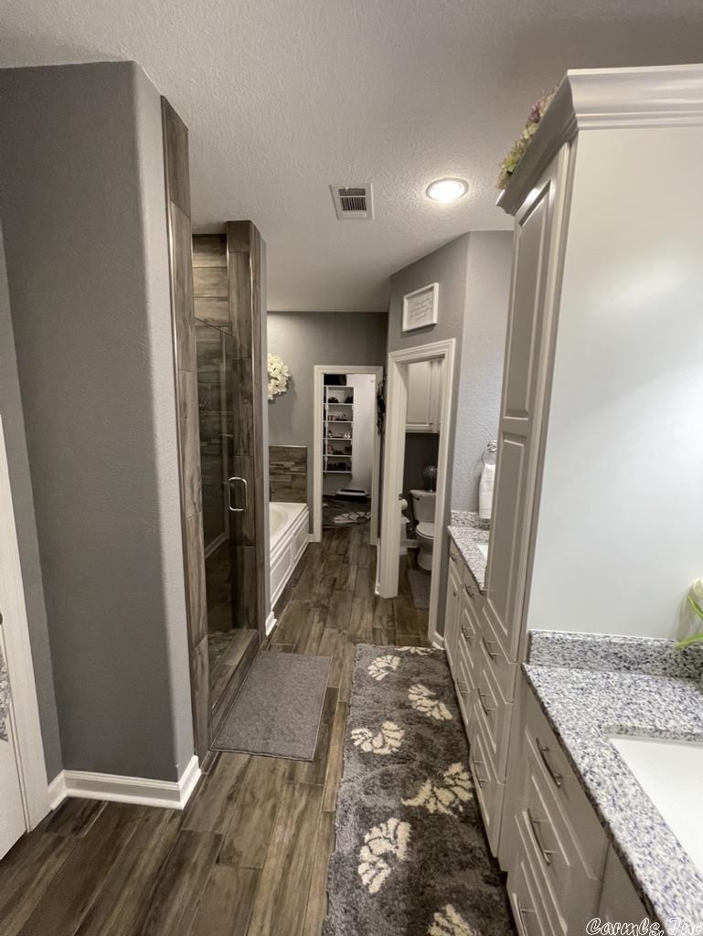 OAK TREE RIDGE SUB - Residential