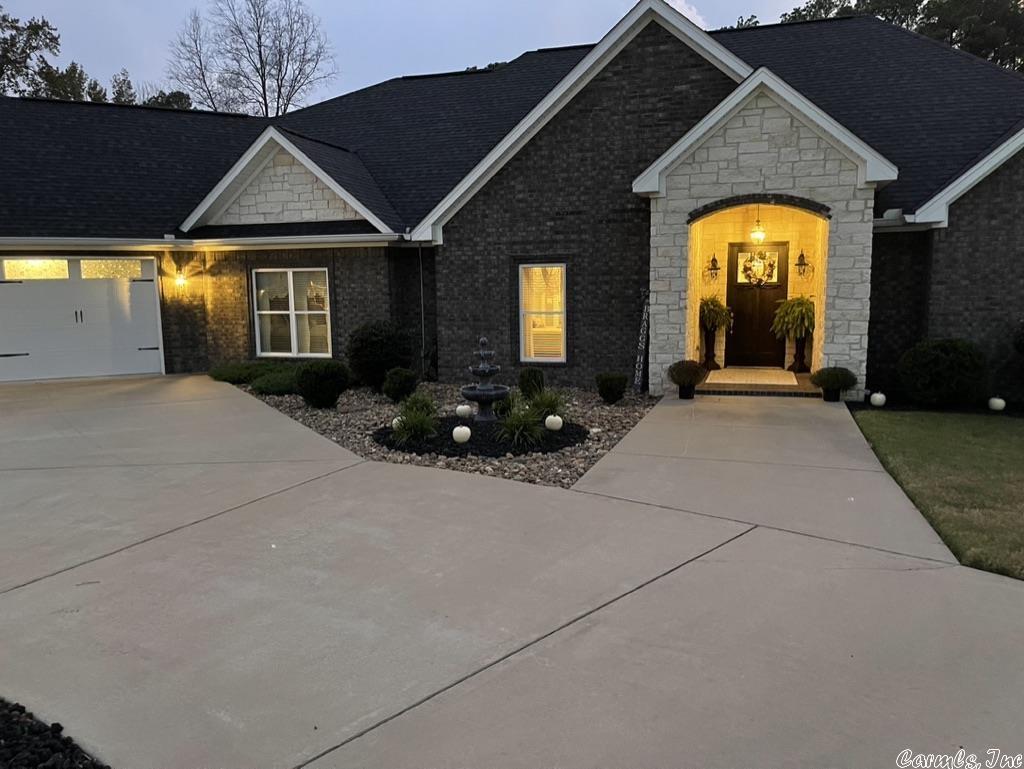 OAK TREE RIDGE SUB - Residential