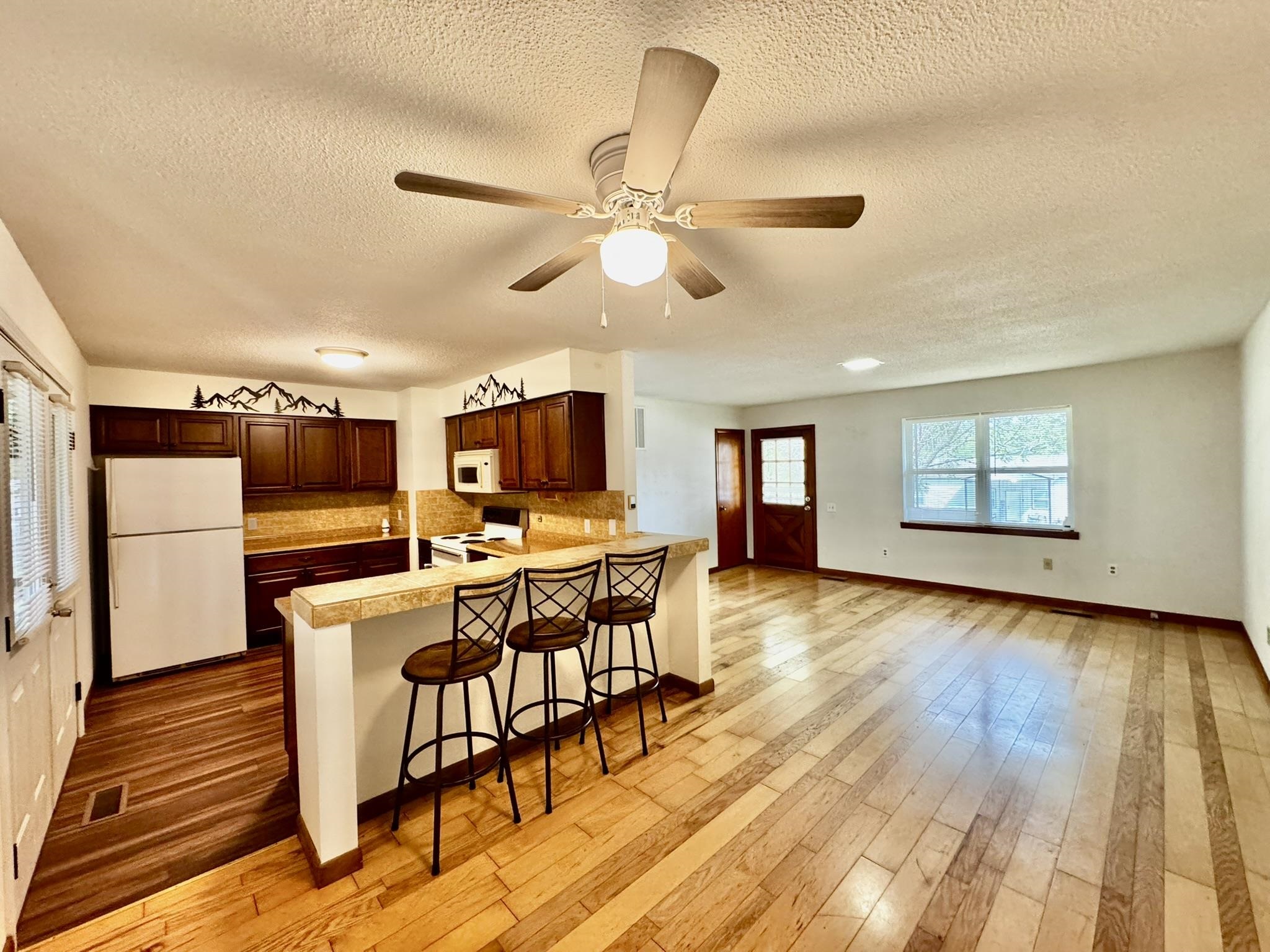 BON TON VILLAGE - Residential