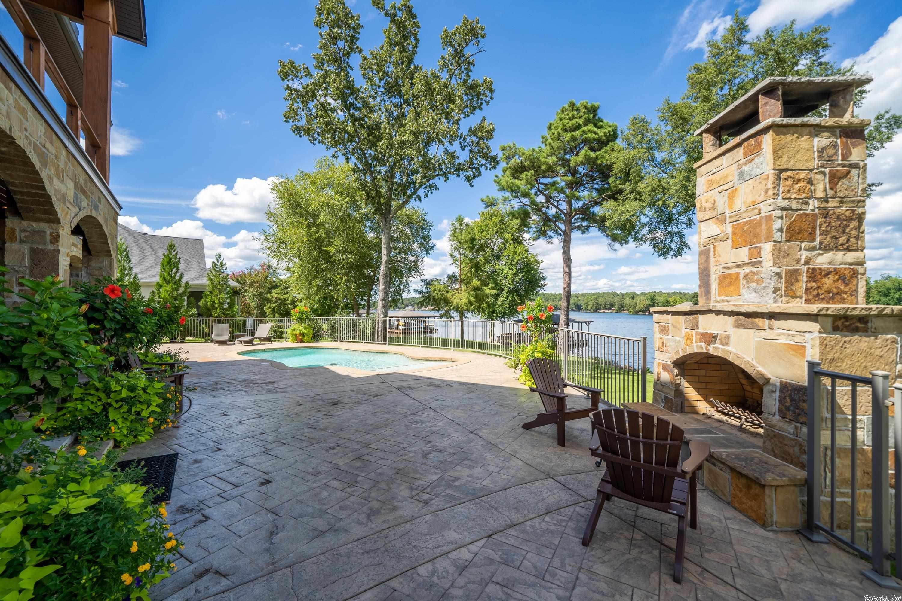 Oak Shores Estates - Residential