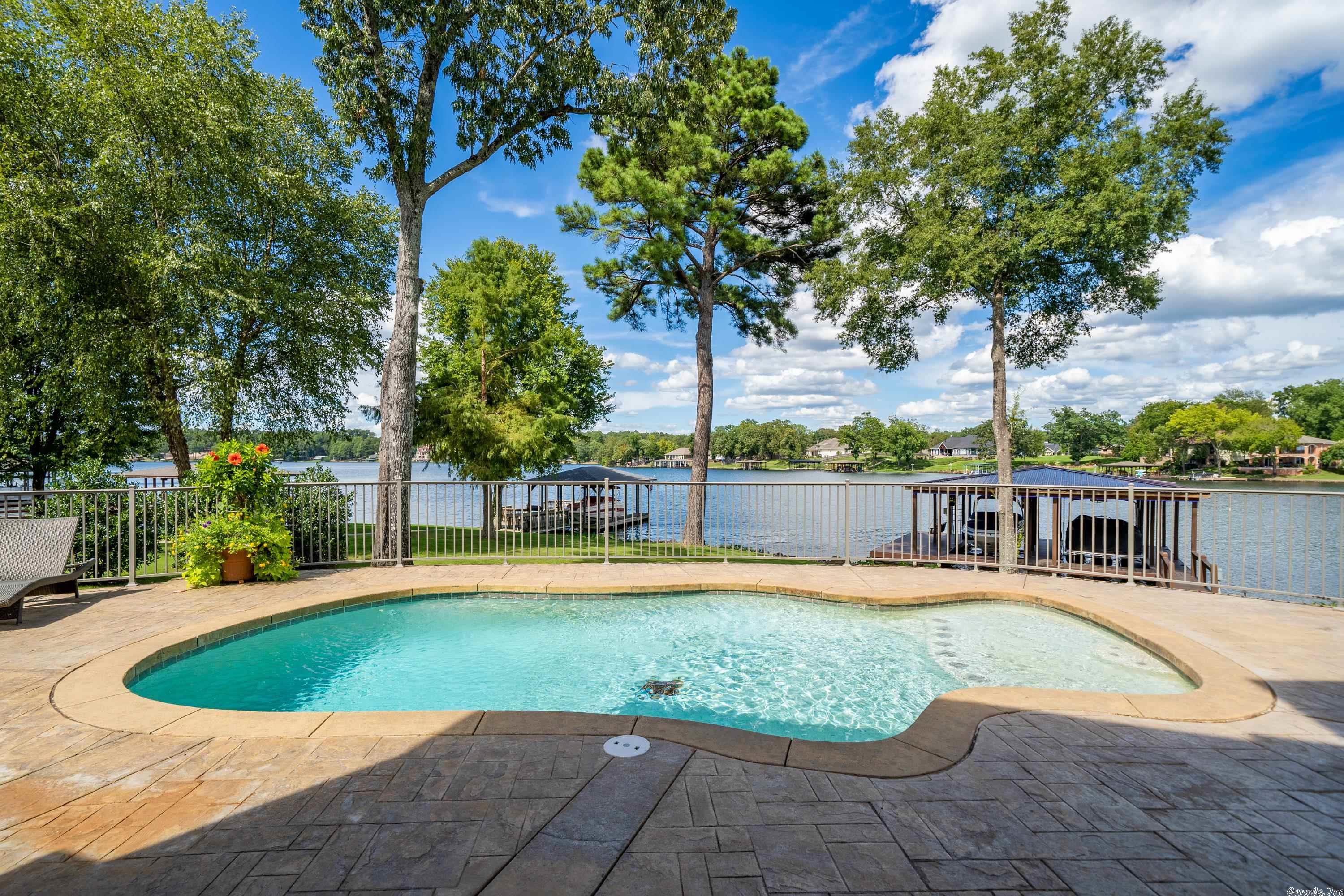 Oak Shores Estates - Residential