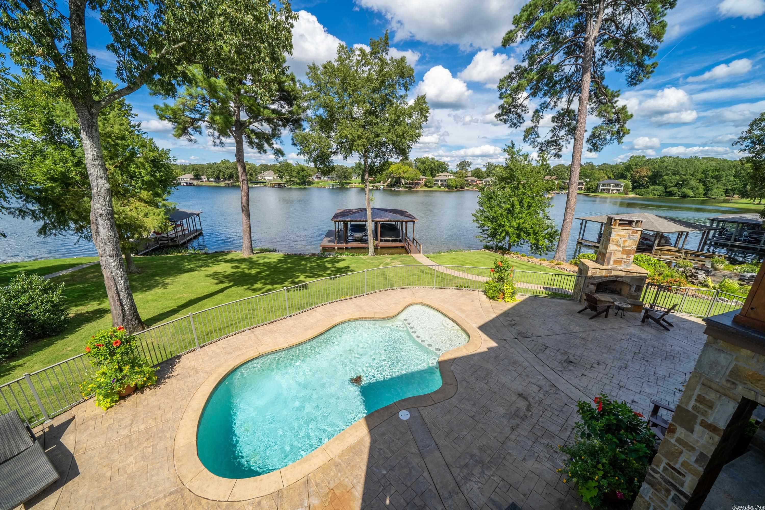 Oak Shores Estates - Residential