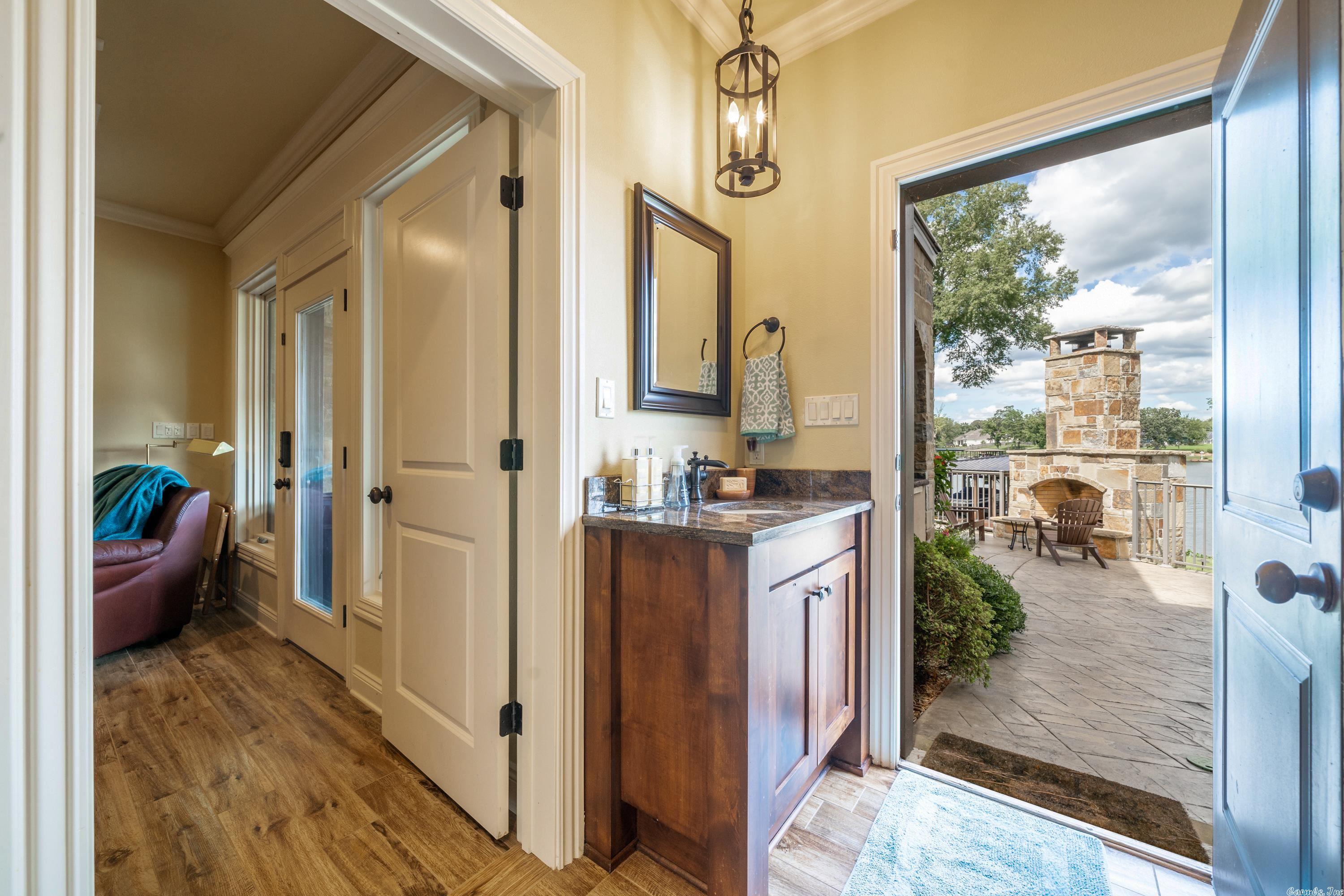 Oak Shores Estates - Residential