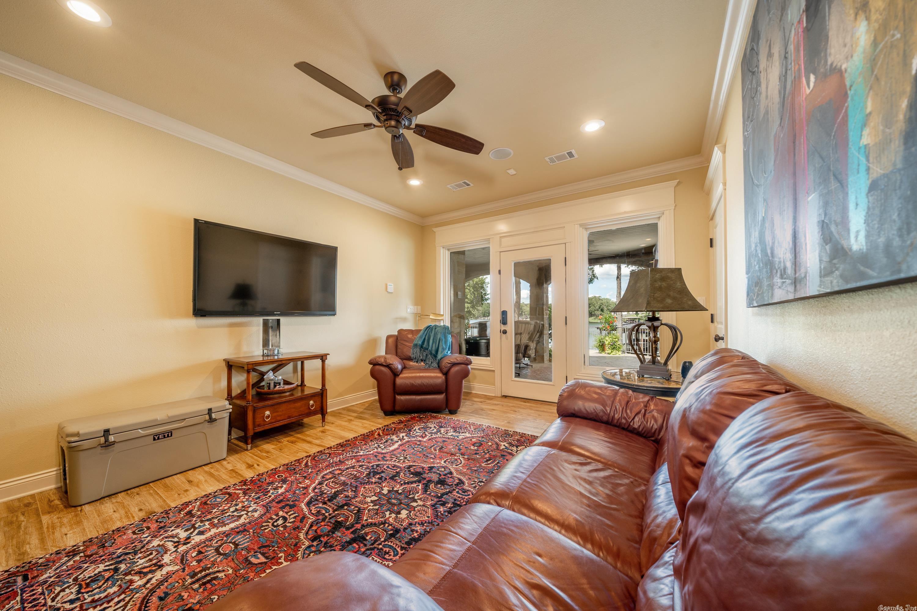 Oak Shores Estates - Residential
