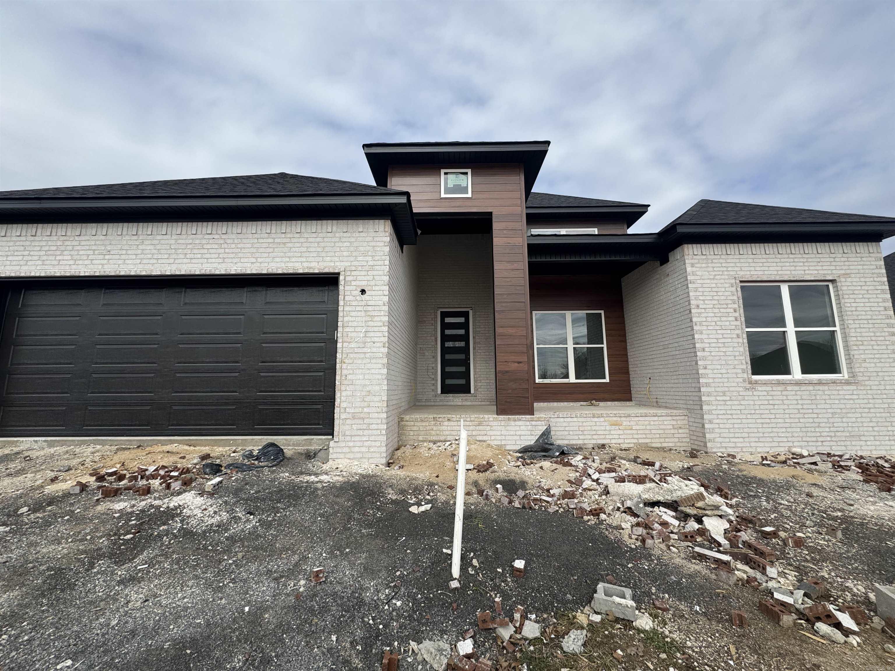 Under construction in Ridge View Subdivision in Vilonia! Convenient access to Conway & Little Rock - this lot also offers extra privacy - built in the back of the neighborhood with trees behind! Should be able to hit a 30/45 day closing once under contract.