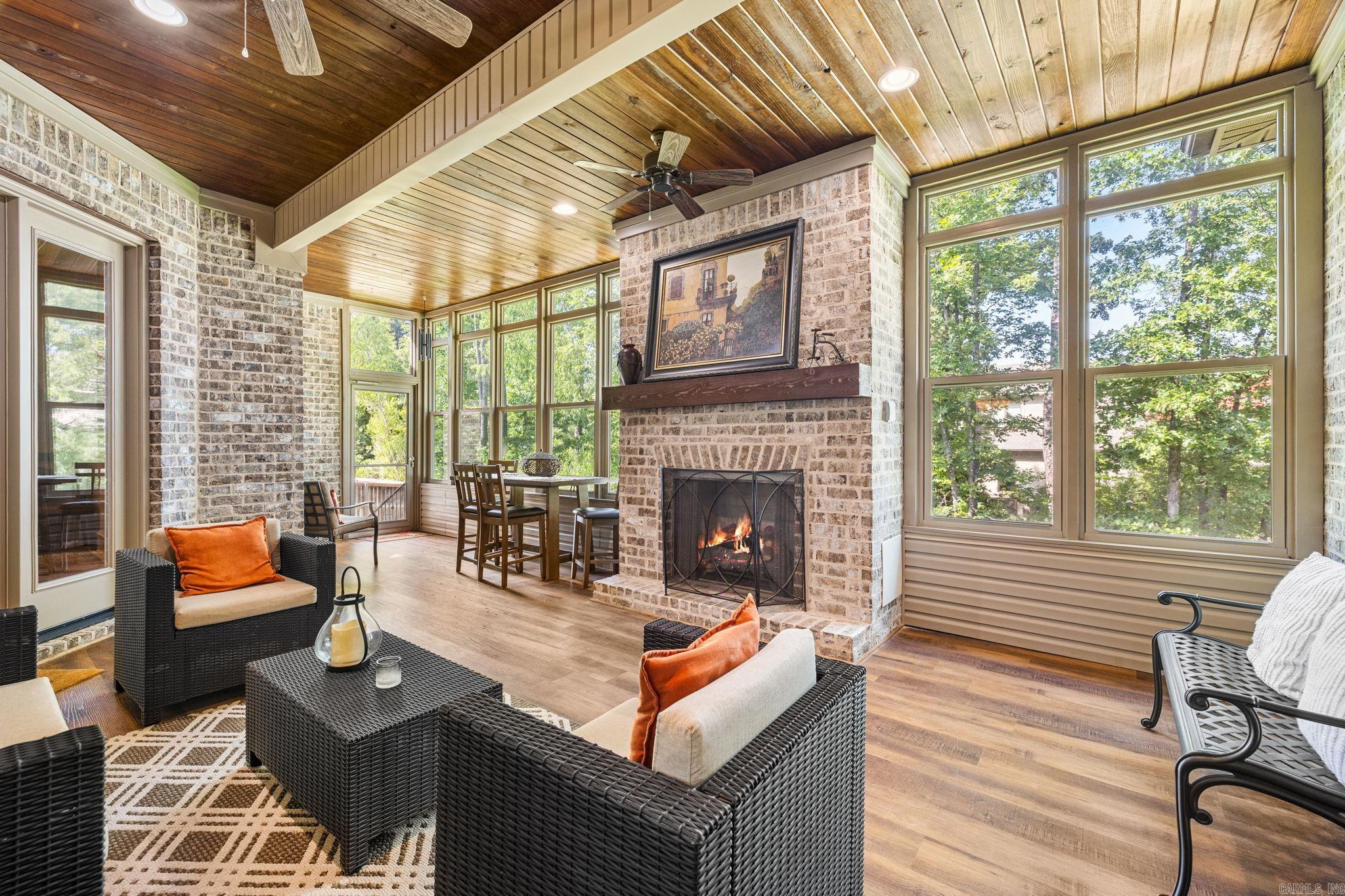 CHENAL VALLEY ENSBURY PLACE - Residential