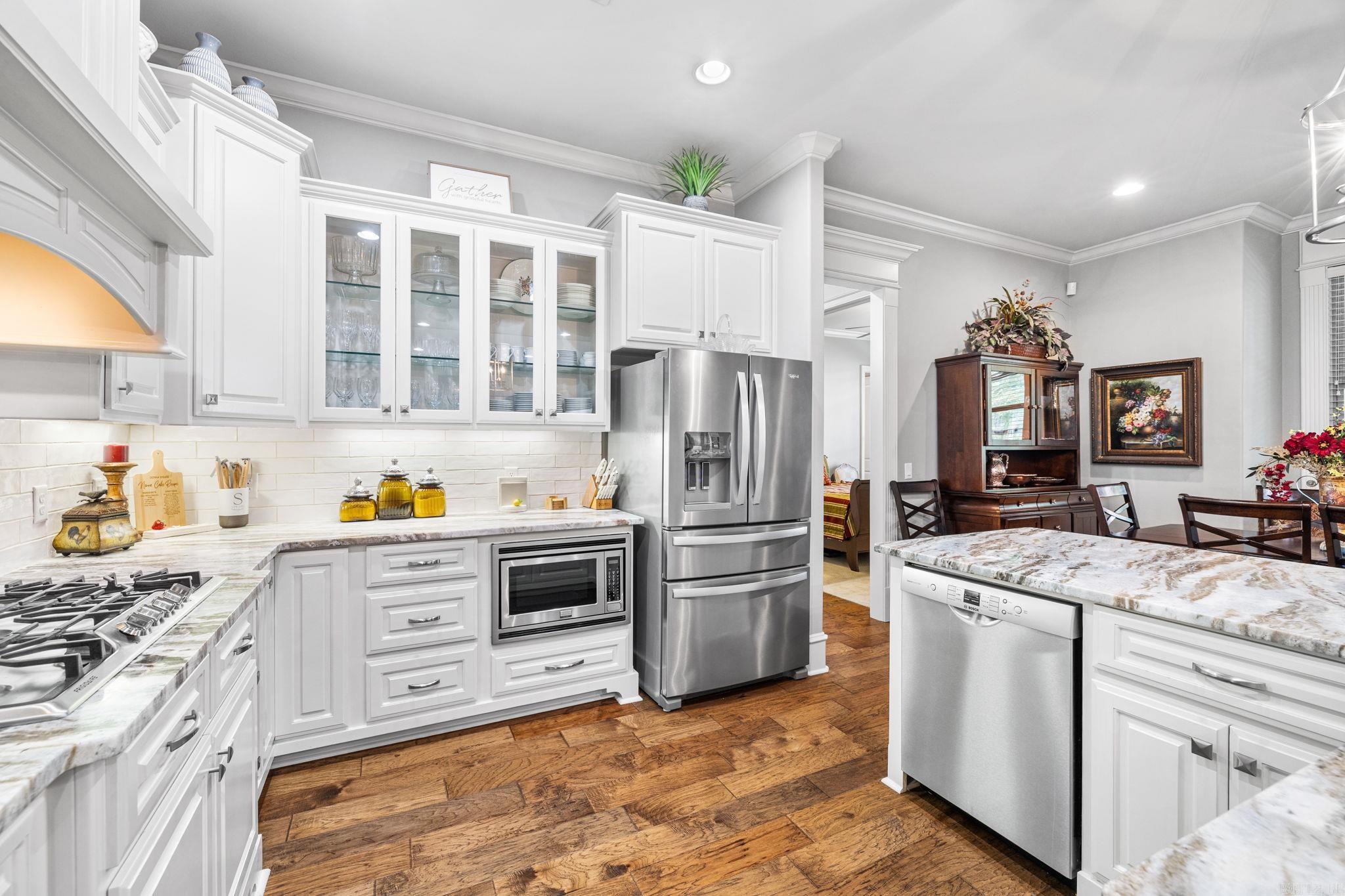 CHENAL VALLEY ENSBURY PLACE - Residential