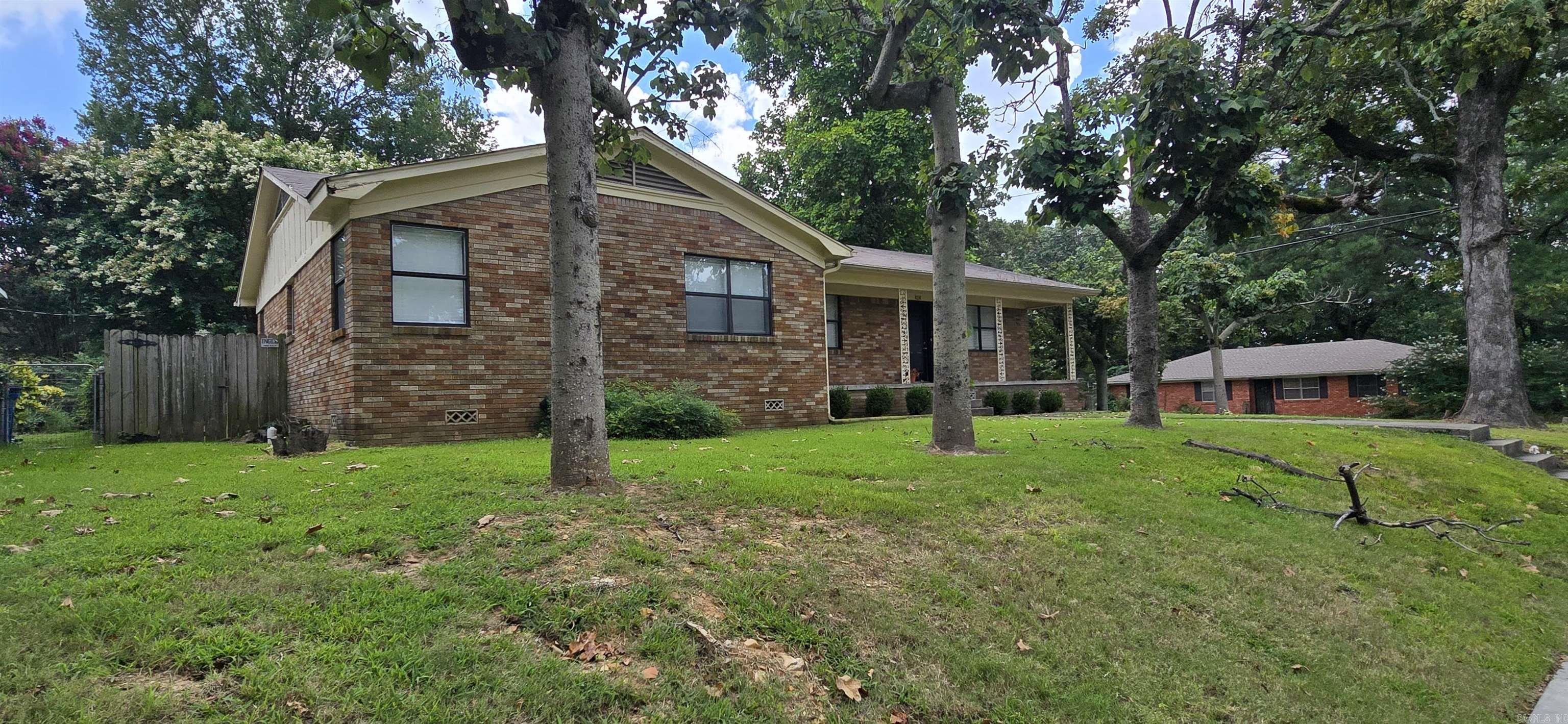 Super cute fully furnished rental in historic Park Hill that is waiting for you to call home. All appliances included. Close to shopping, dining, and much more! This property is managed by Hoffman Team so beware of scammers - we will never ask you to Cashapp us money. The lease for this property is for 18 months to 2 years with a 3% increase after the first year. Income must be 3x the amount of rent. Deposit, first month’s rent, and the $50 administration fee due before move in. This property does not accept section 8.   Showings are by appointment only so give us a call or come to our office to schedule your showing today! We are located at 3009 W Markham Street in Little Rock and our office hours are Monday - Friday, 8:30am-4:30pm.