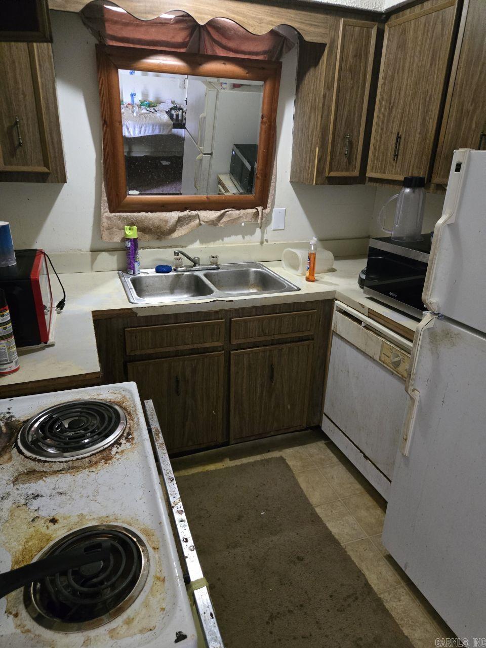 Mystery Manor - Residential Income