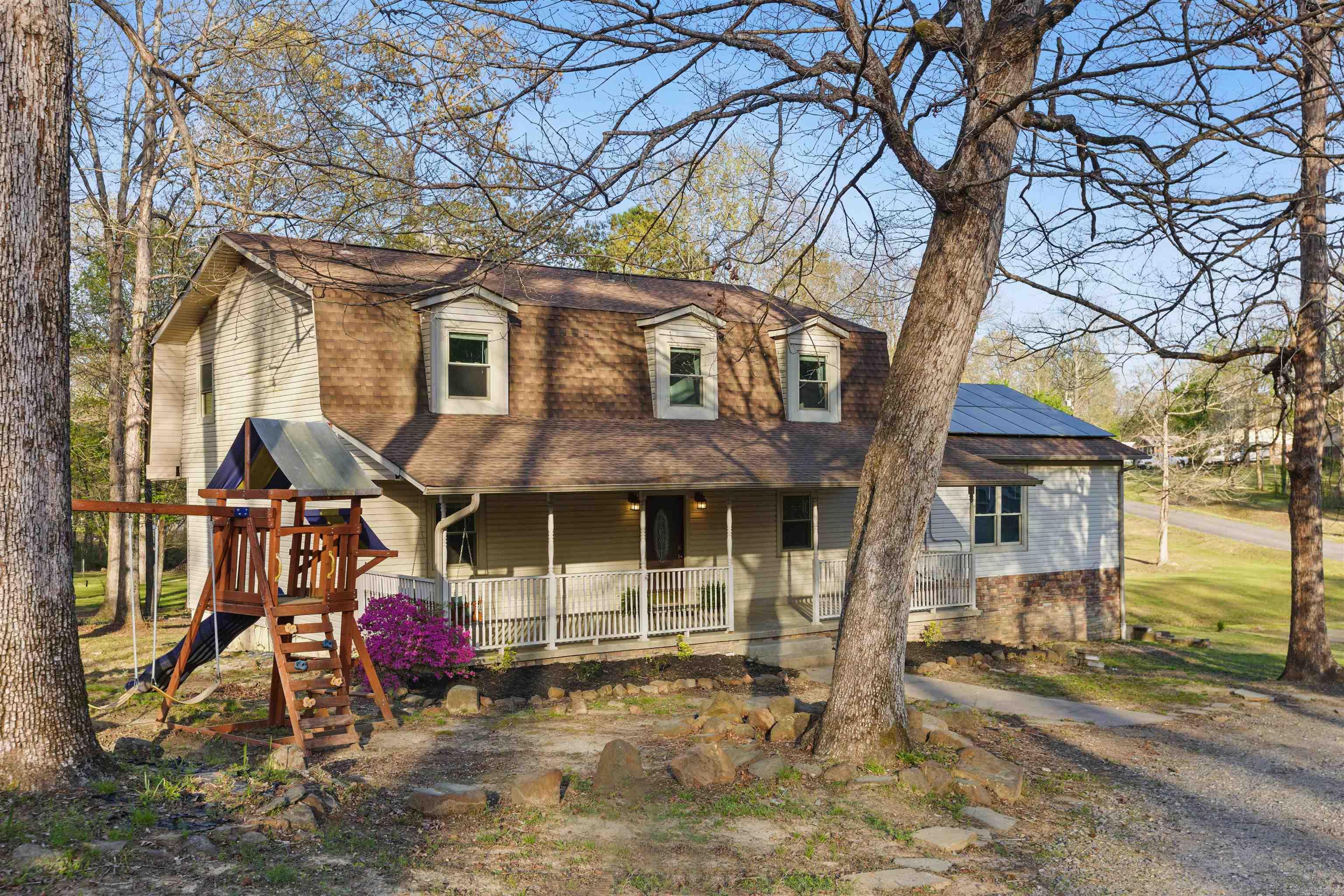 PINEVIEW - Residential
