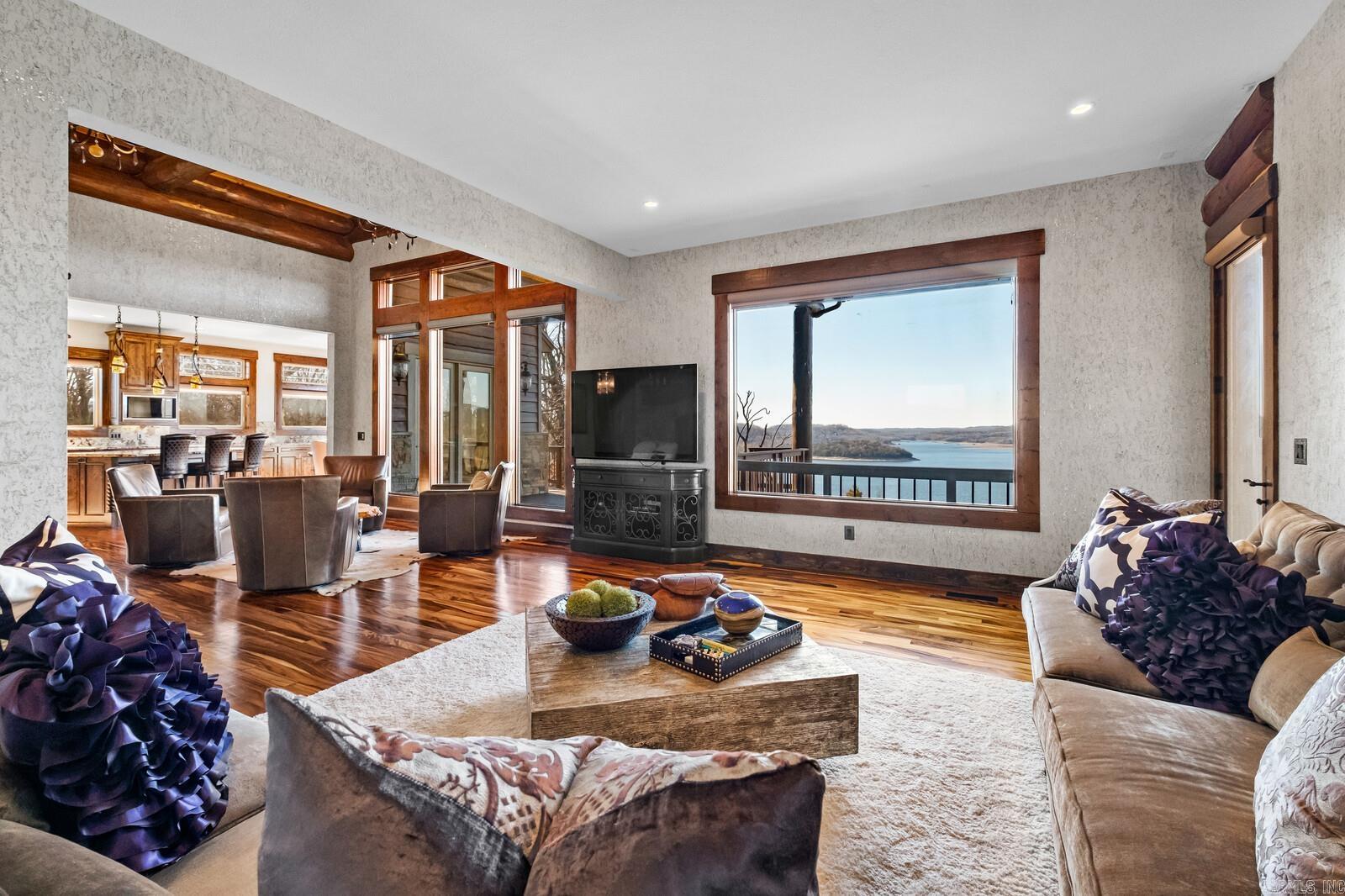 Pointe - Residential