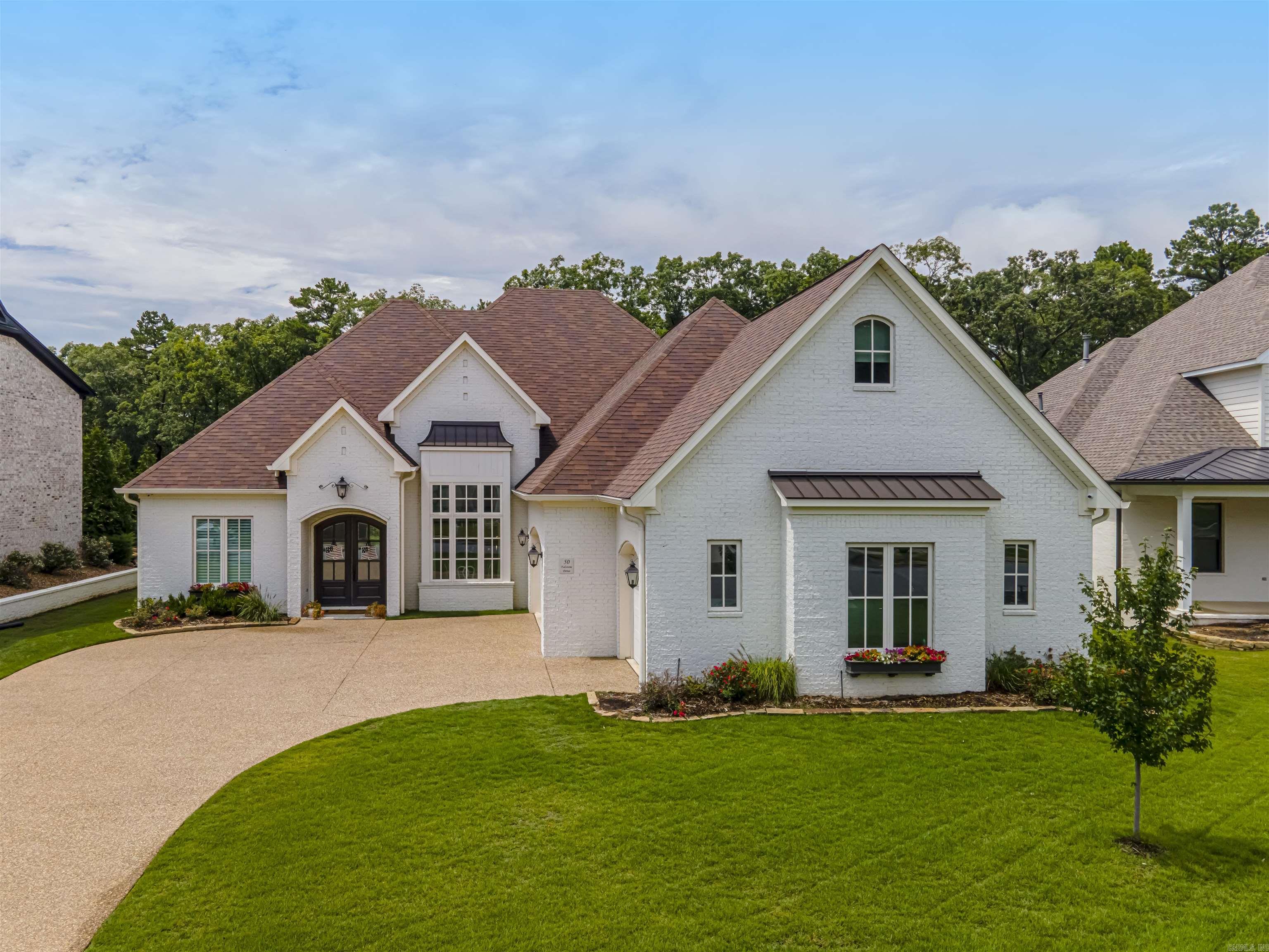 CHENAL VALLEY "FALSTONE COURT" - Residential