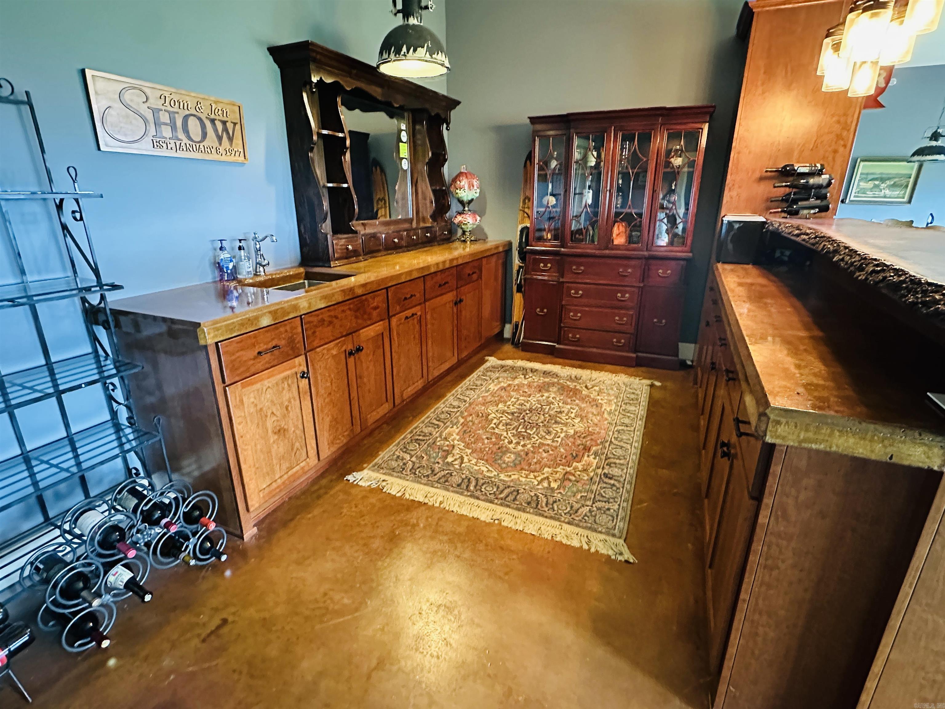 Round Mountain Estates - Residential