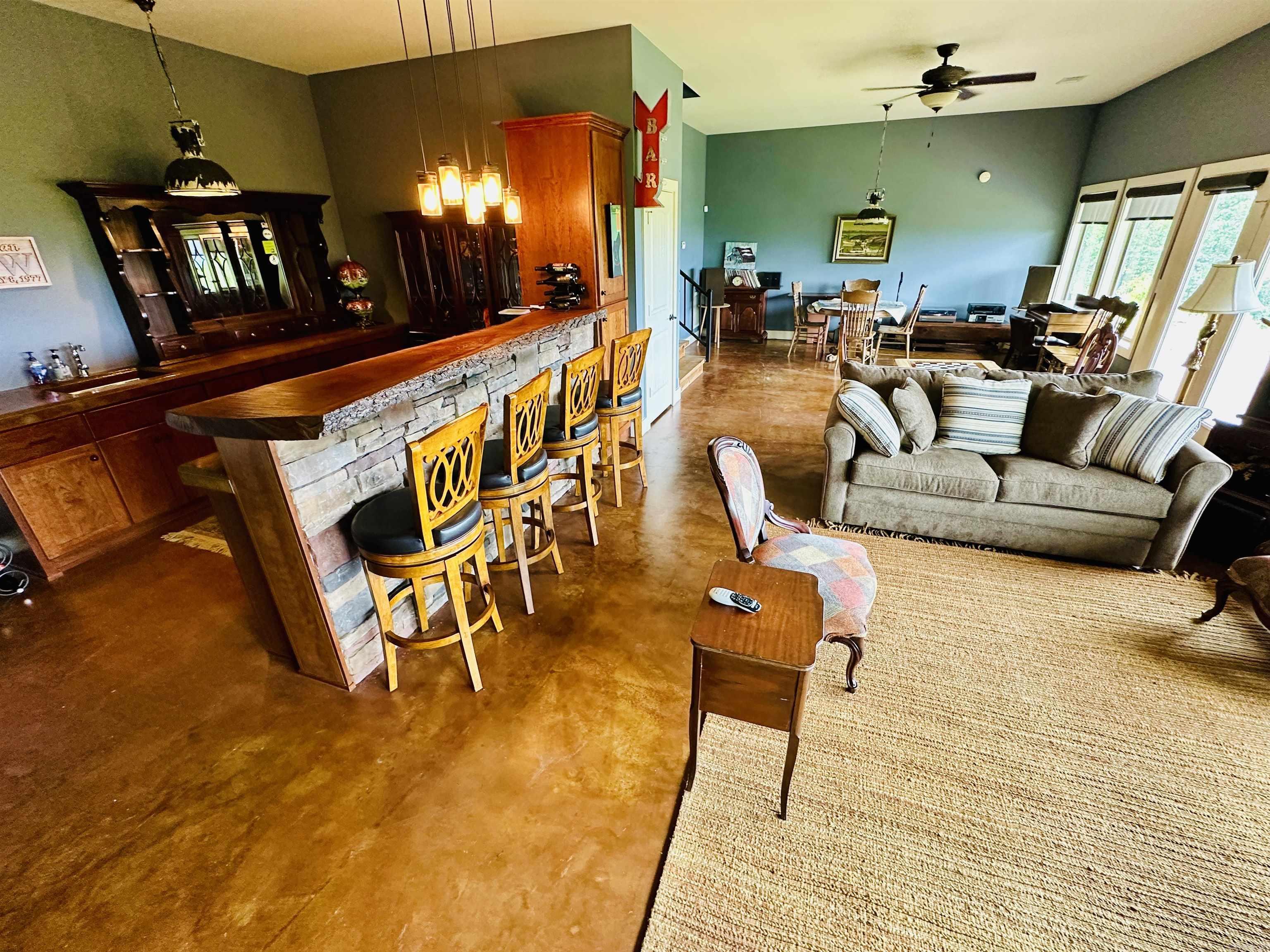 Round Mountain Estates - Residential