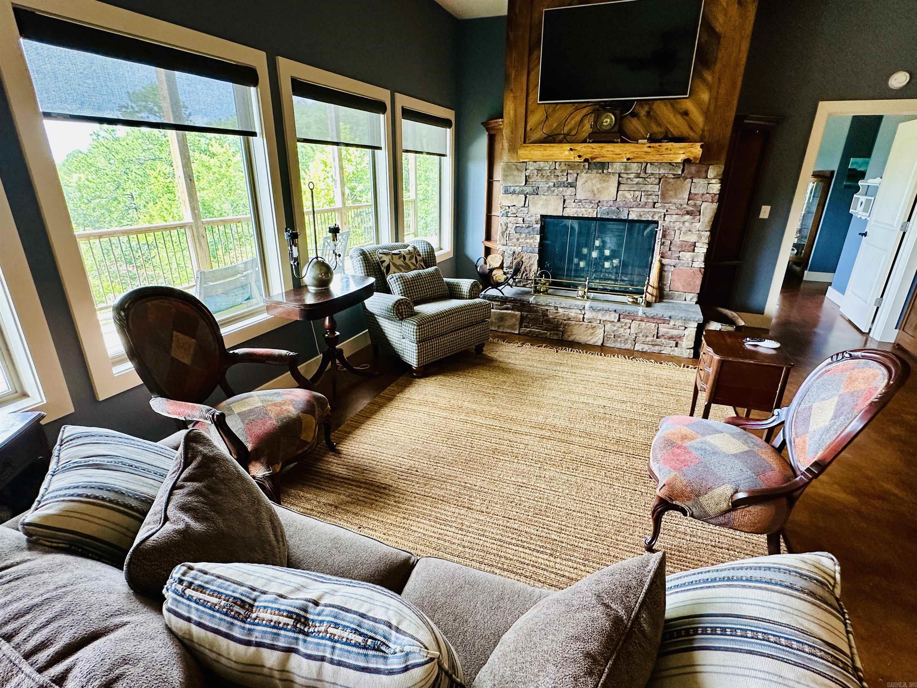 Round Mountain Estates - Residential