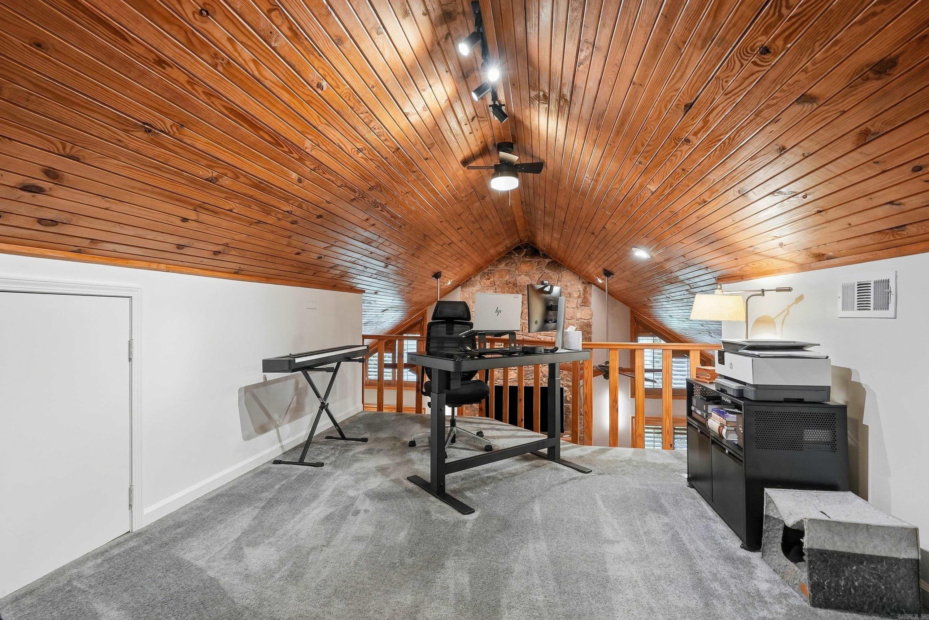 LAWSON OAKS - Residential