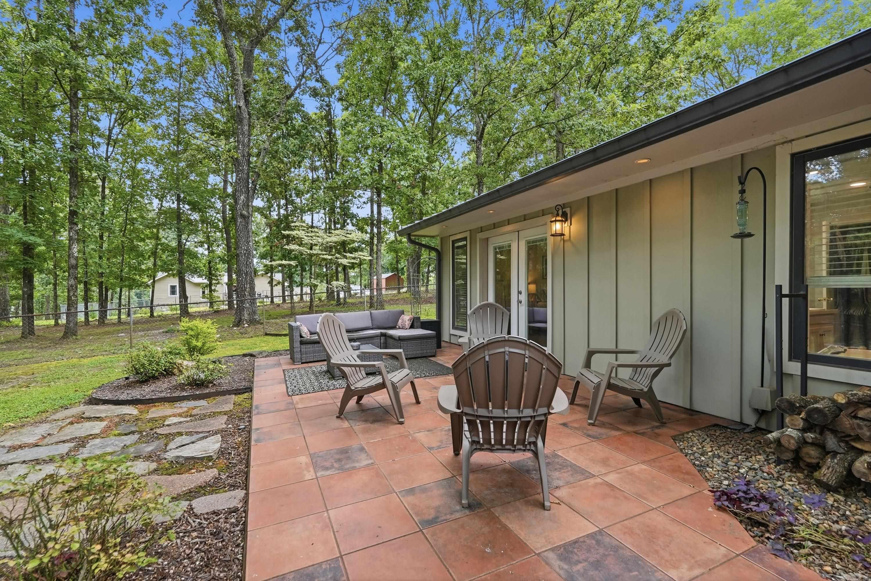 LAWSON OAKS - Residential