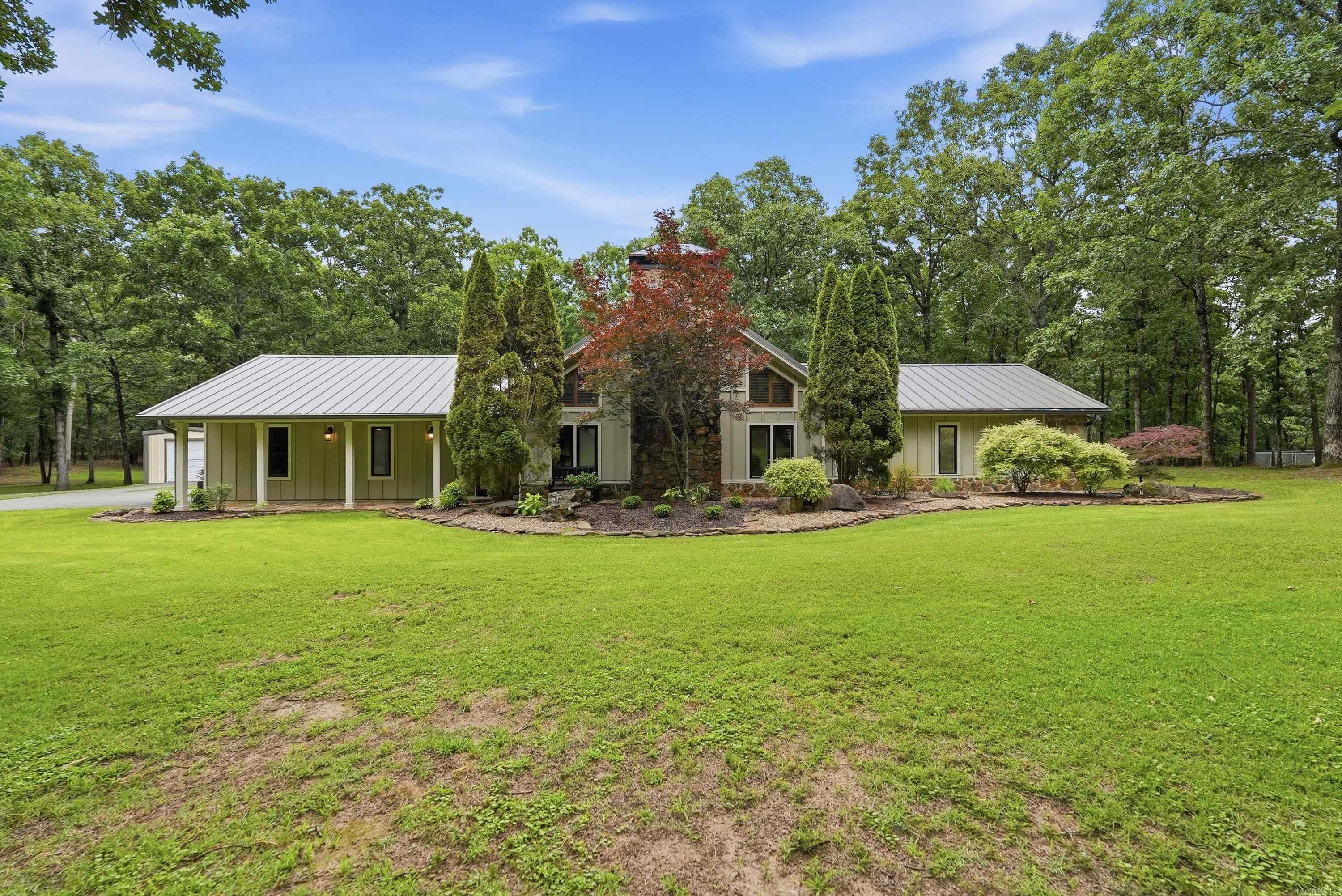 LAWSON OAKS - Residential