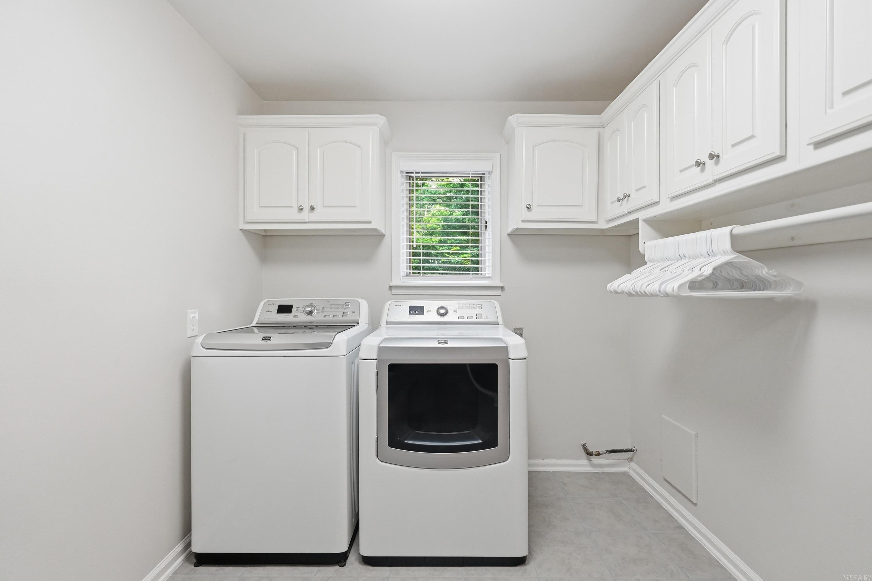 LAWSON OAKS - Residential
