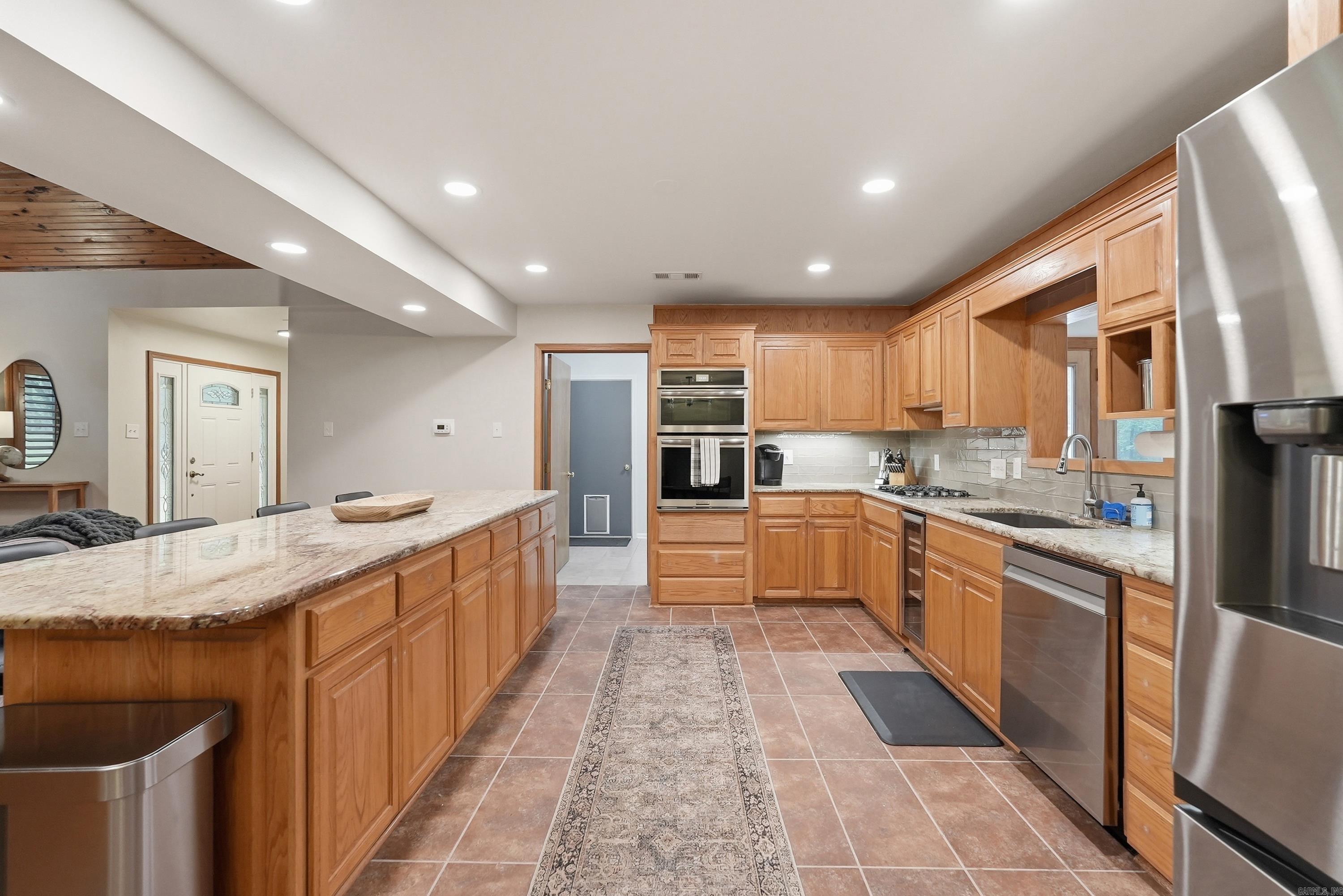 LAWSON OAKS - Residential