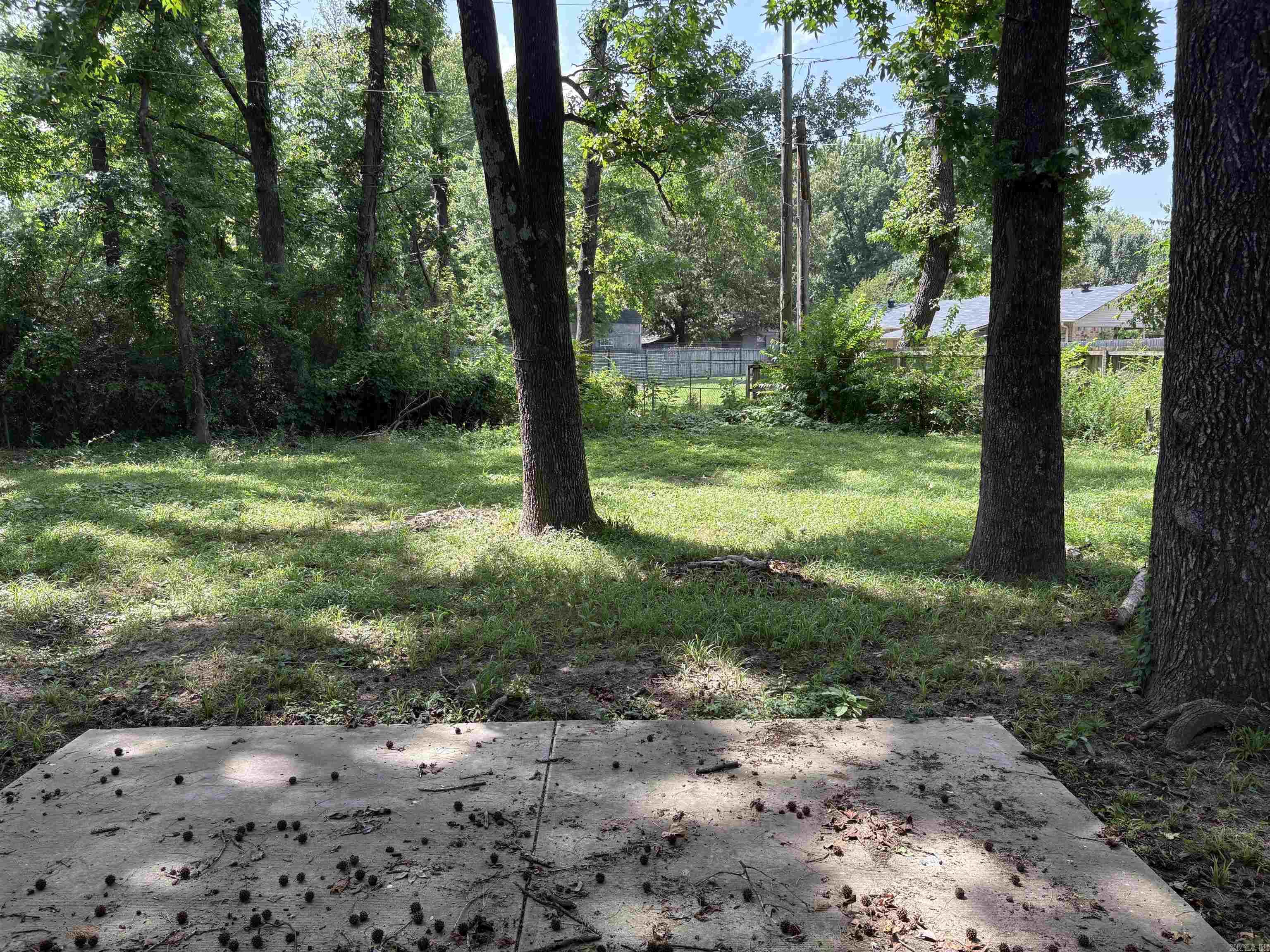 PINECREST - Residential