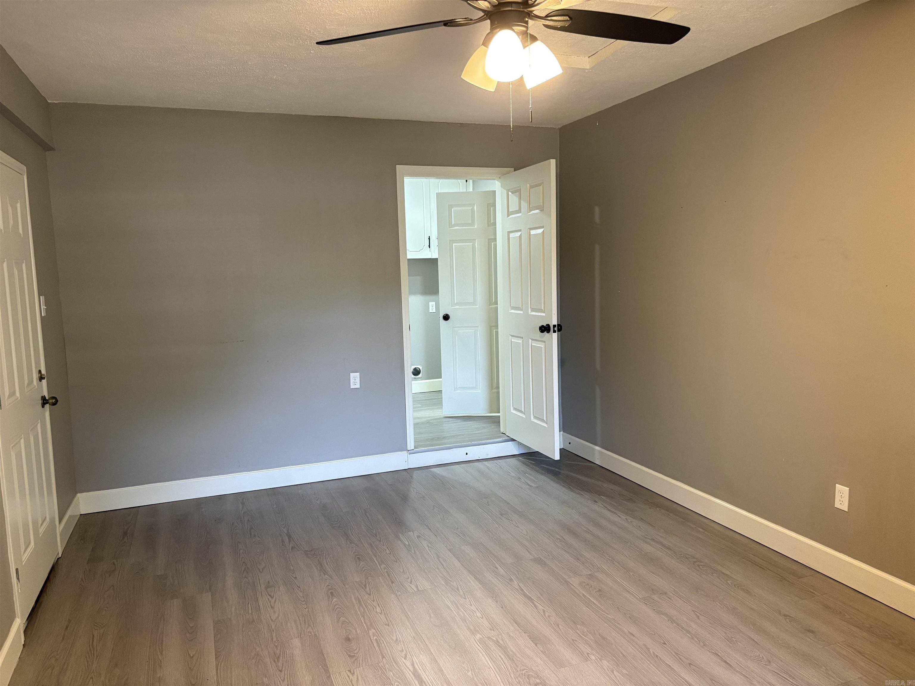 PINECREST - Residential