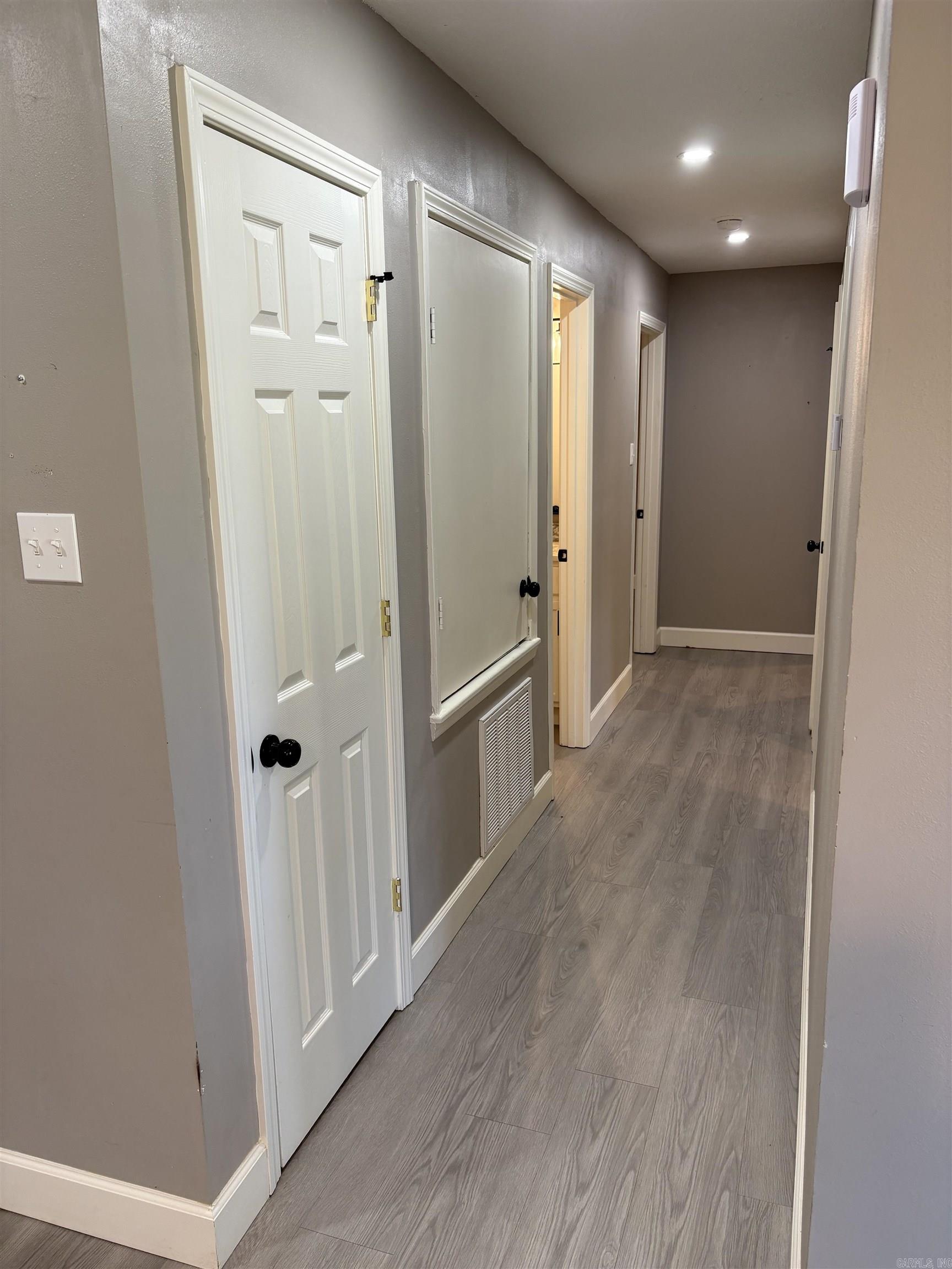 PINECREST - Residential