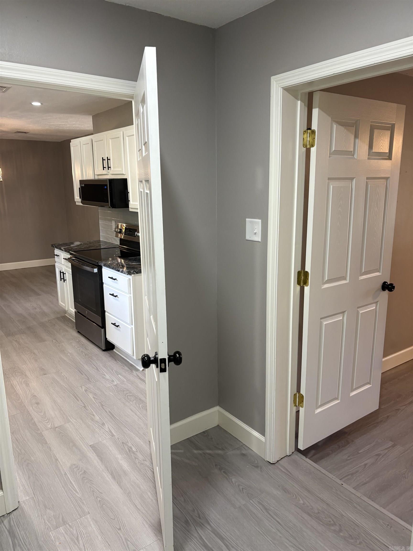 PINECREST - Residential