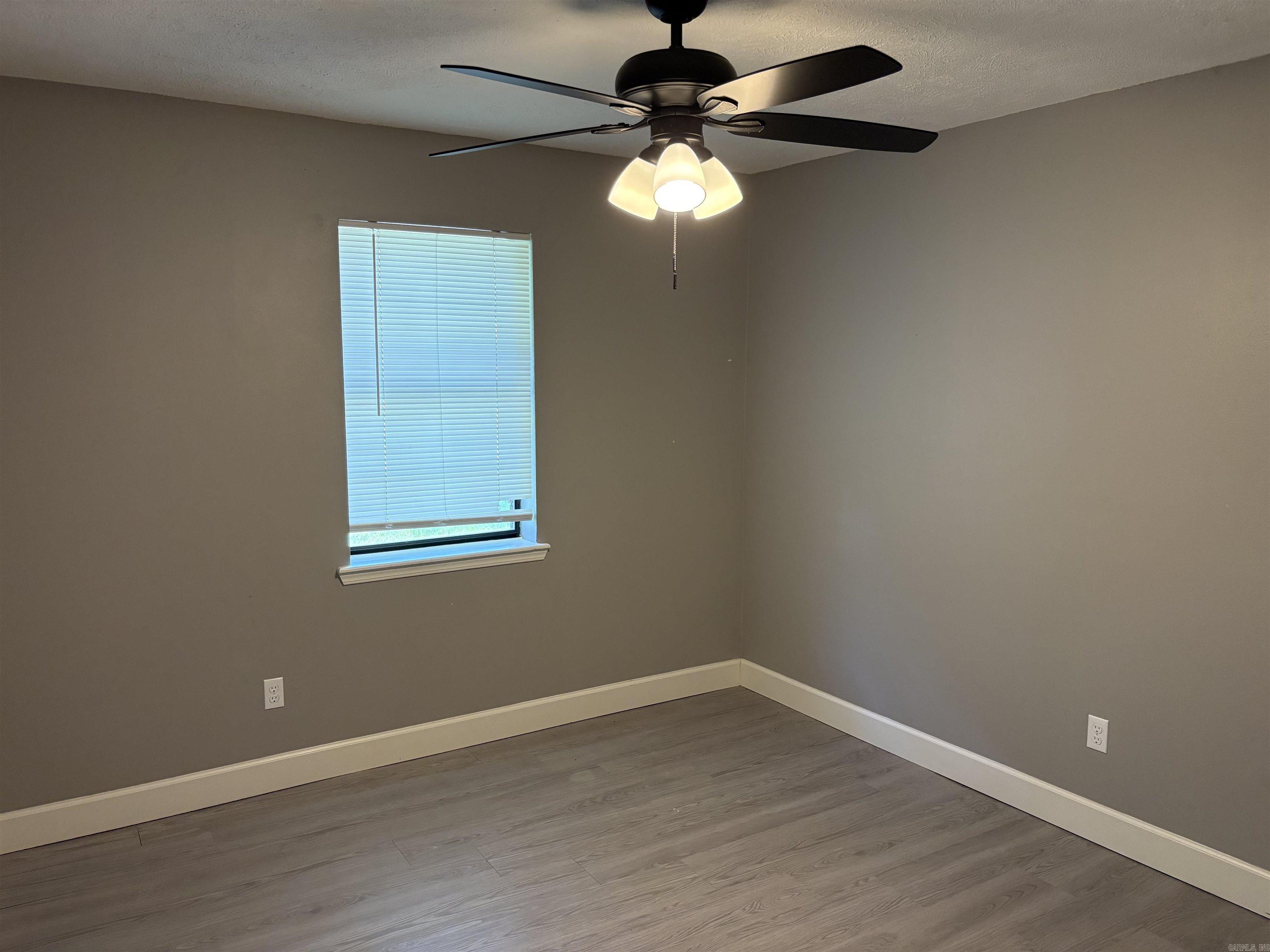 PINECREST - Residential