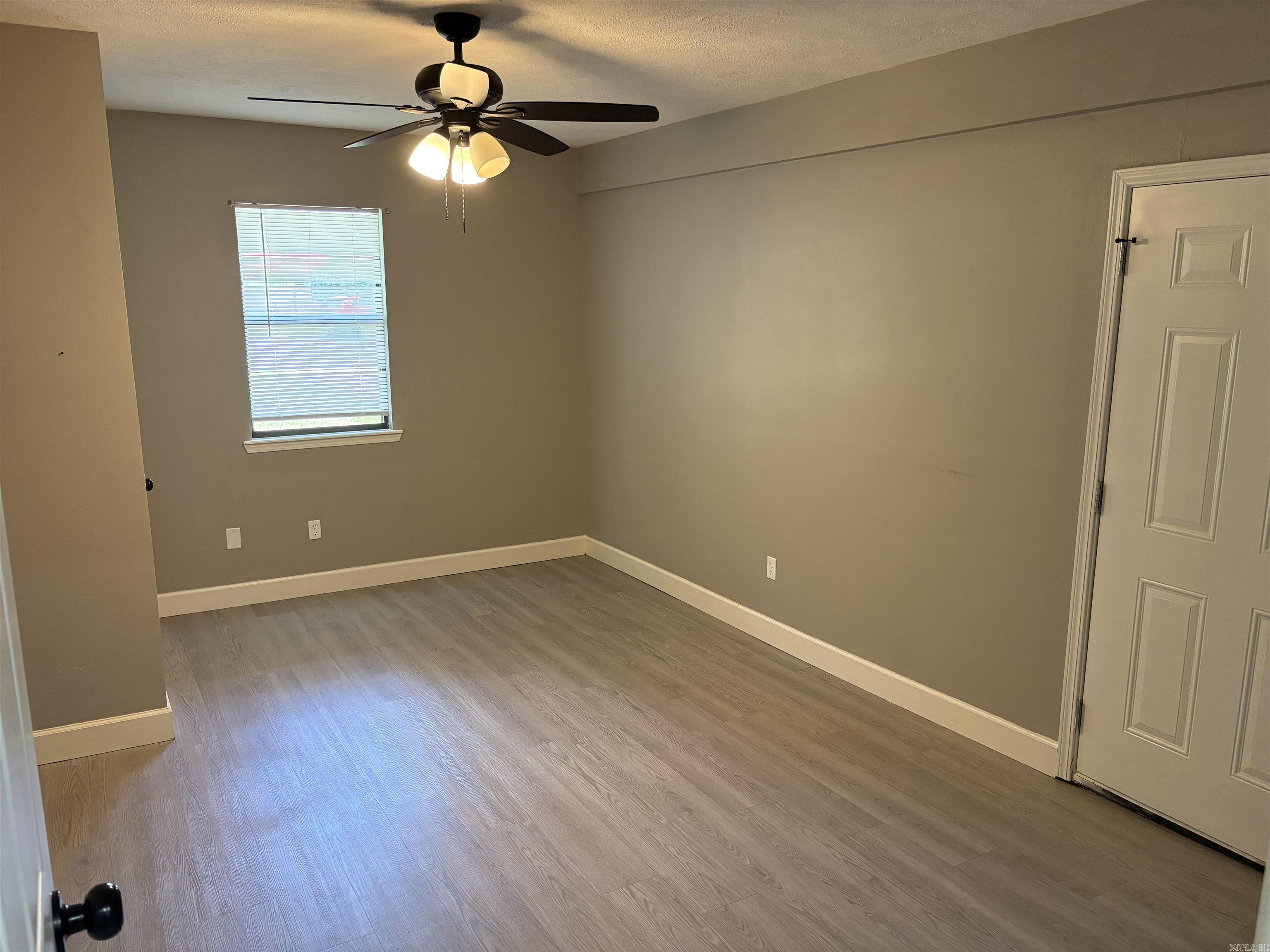 PINECREST - Residential