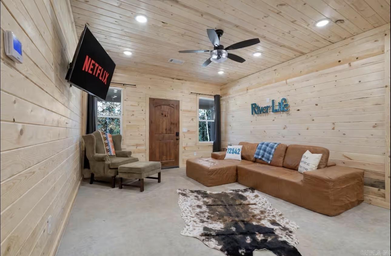 TWIN RIVERS ADDITION - Residential