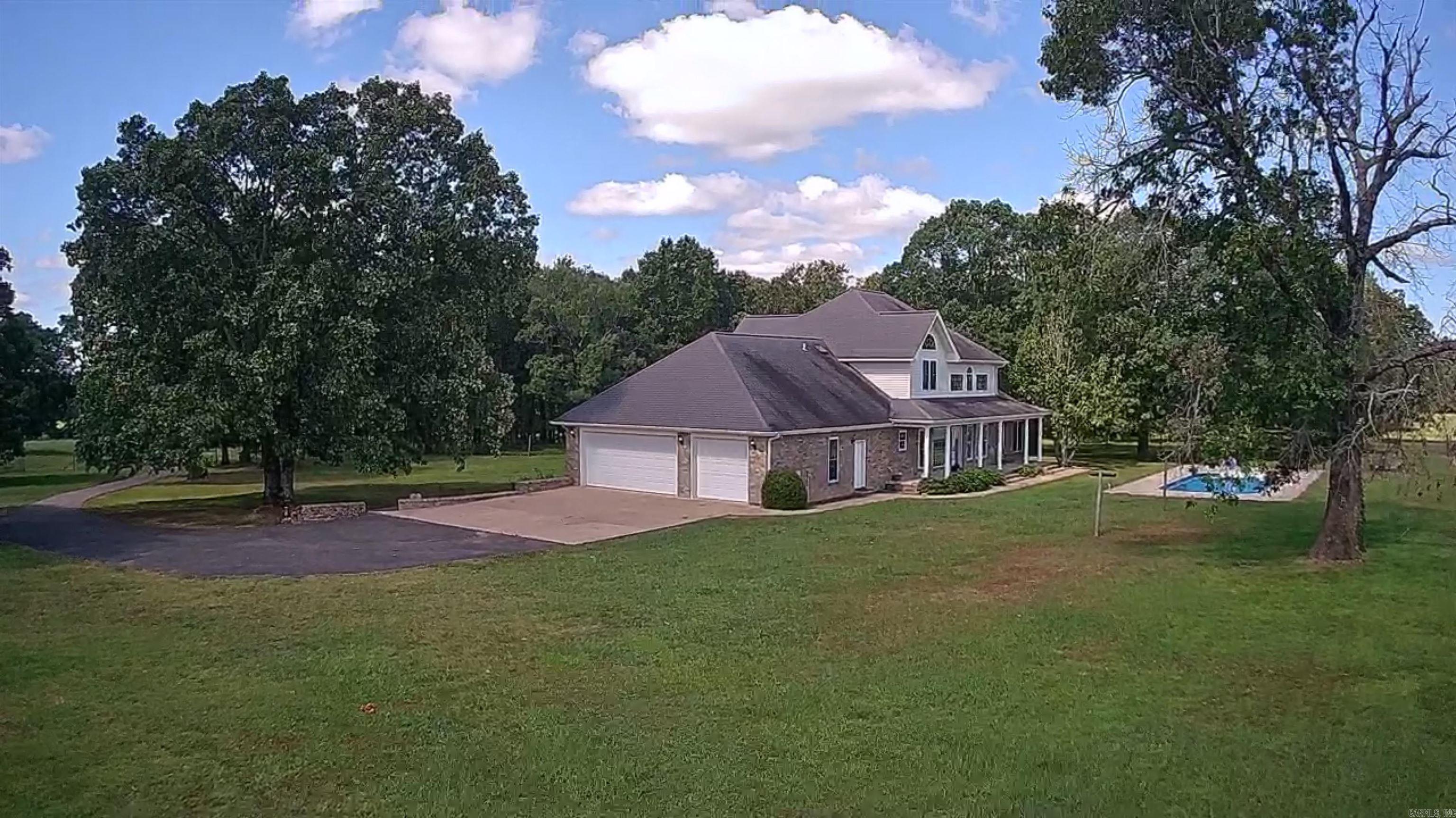 Mena - Residential