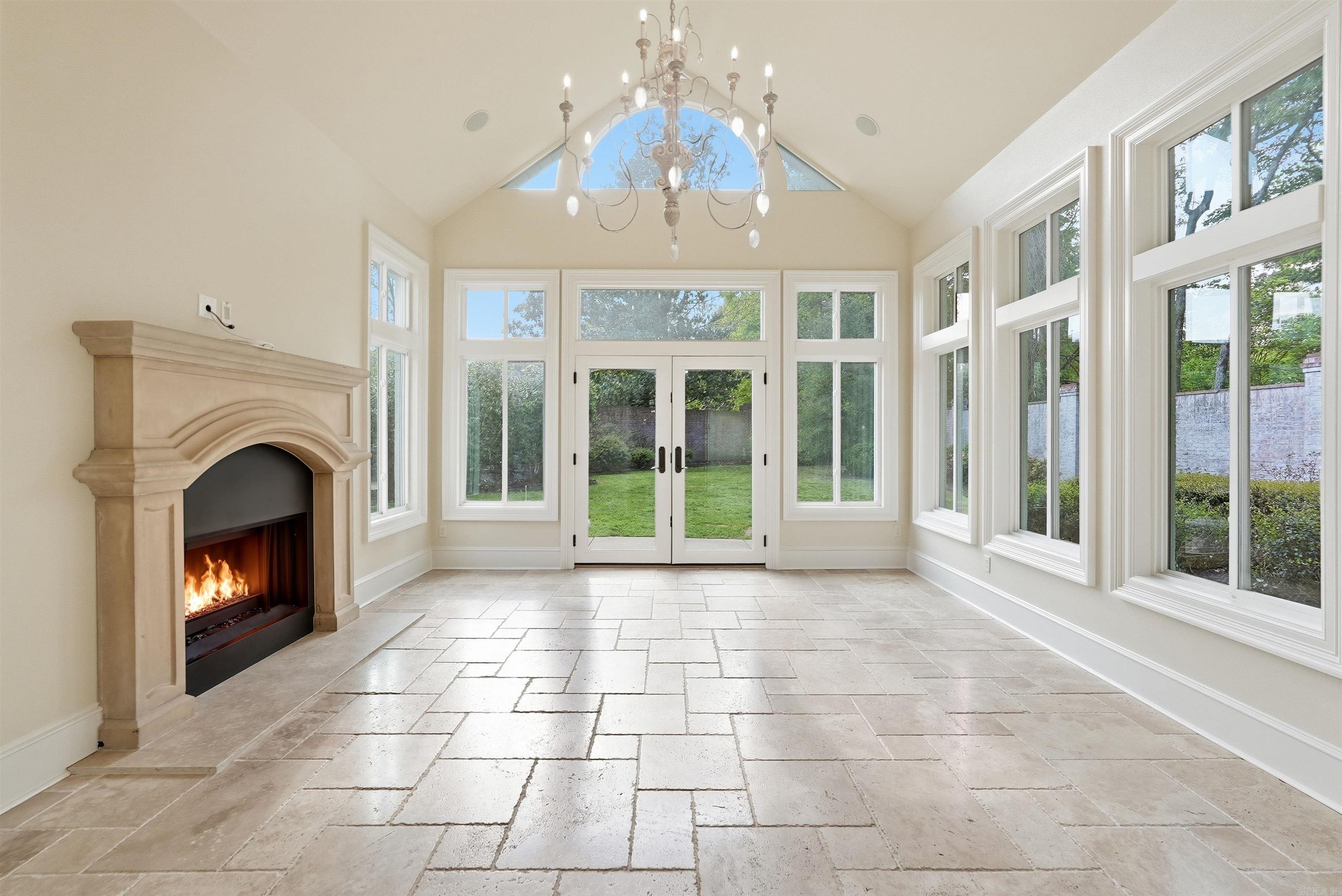 HICKORY CREEK - Residential