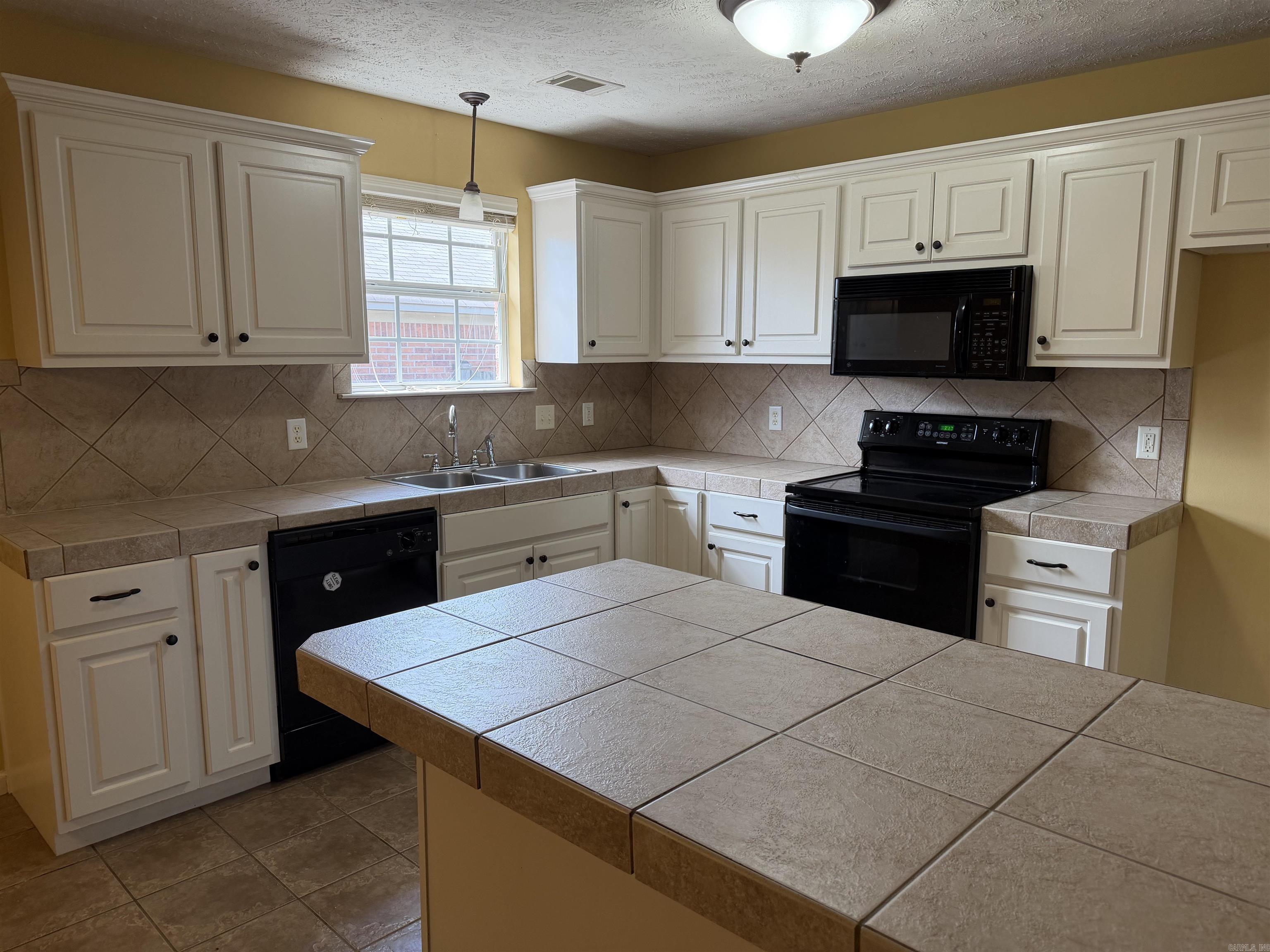 JUSTIN PLACE - Residential