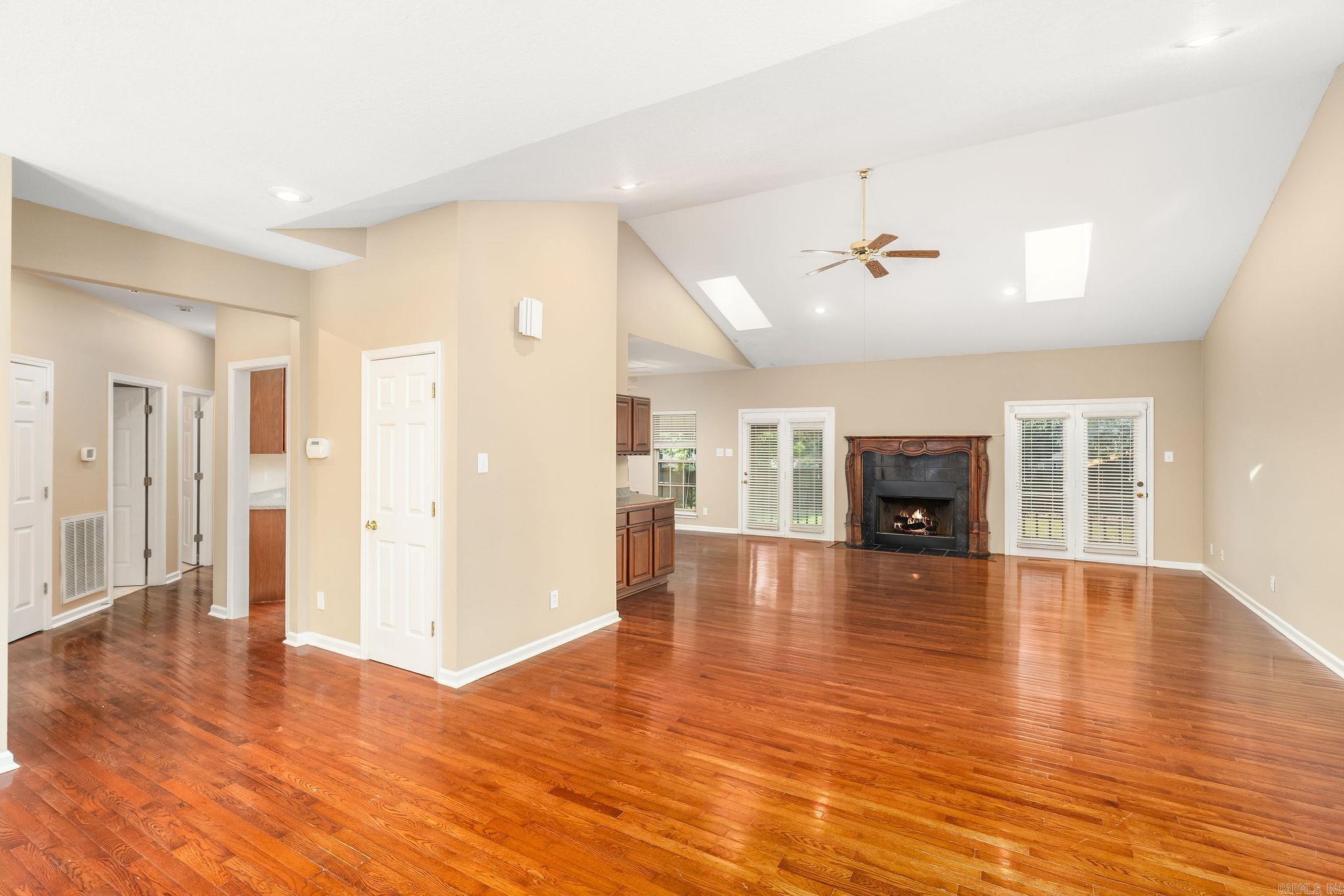TANGLEWOOD - Residential