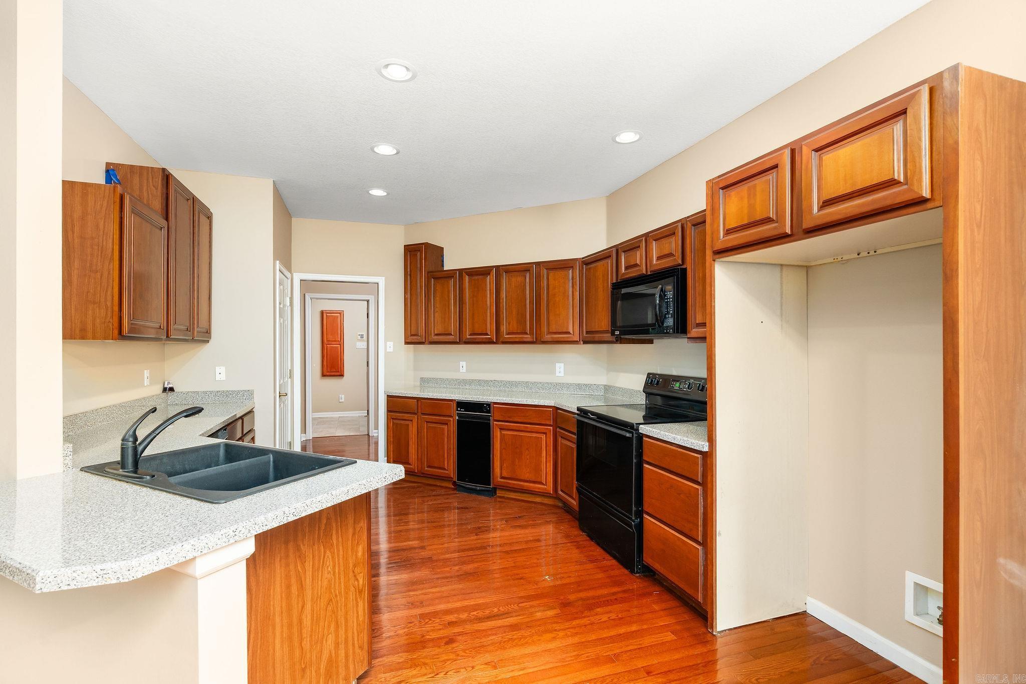 TANGLEWOOD - Residential