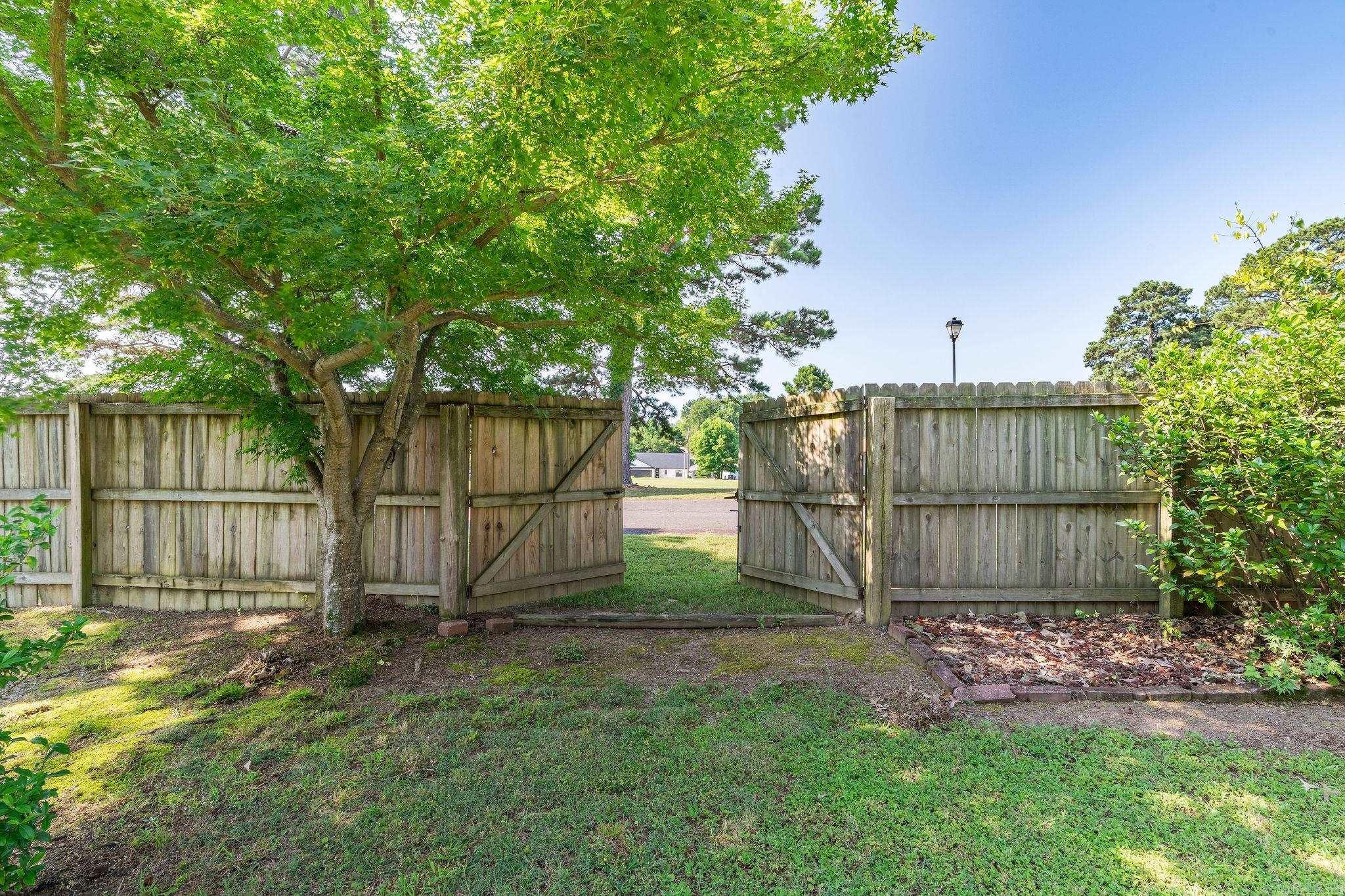 TANGLEWOOD - Residential