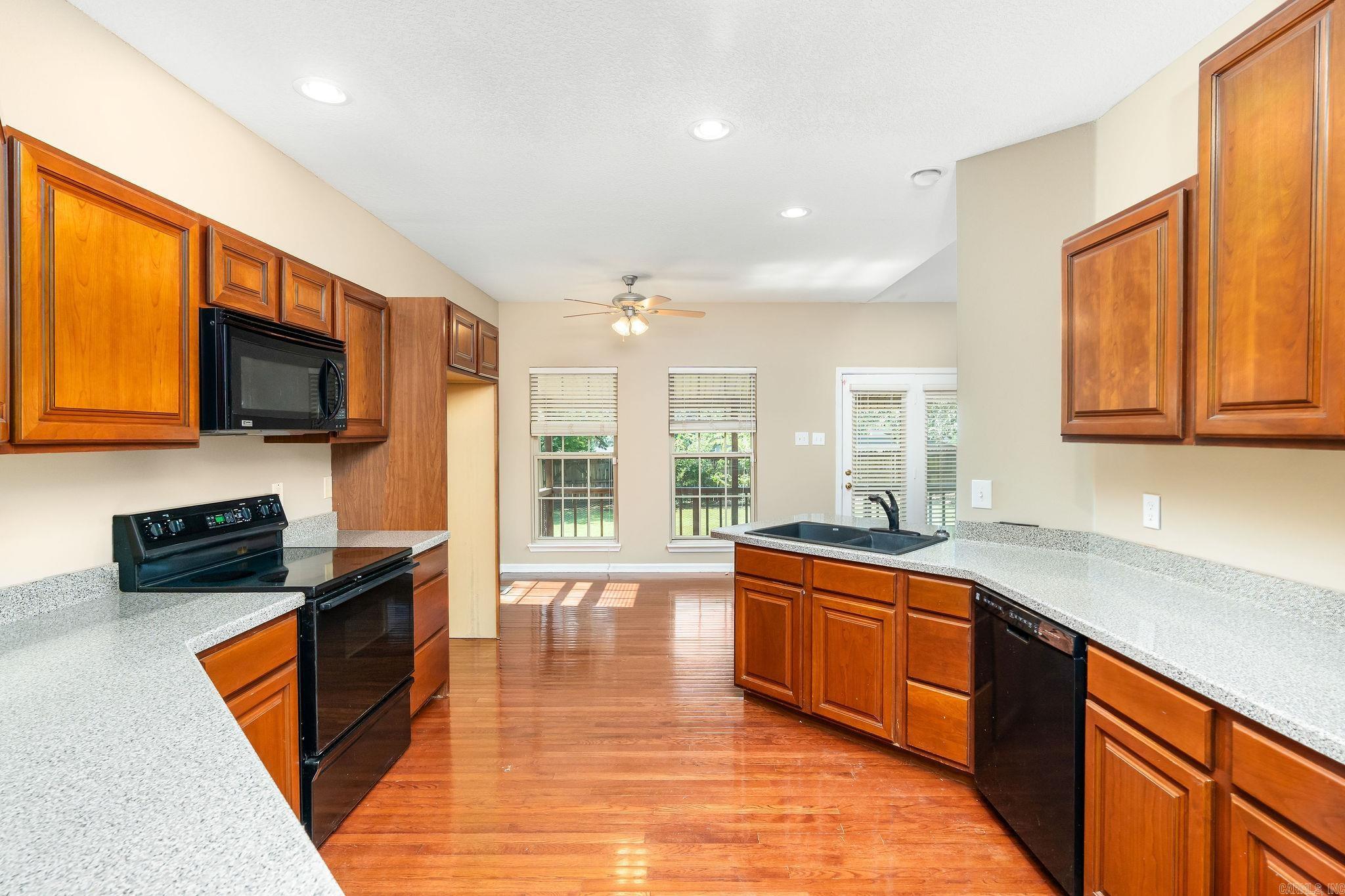 TANGLEWOOD - Residential