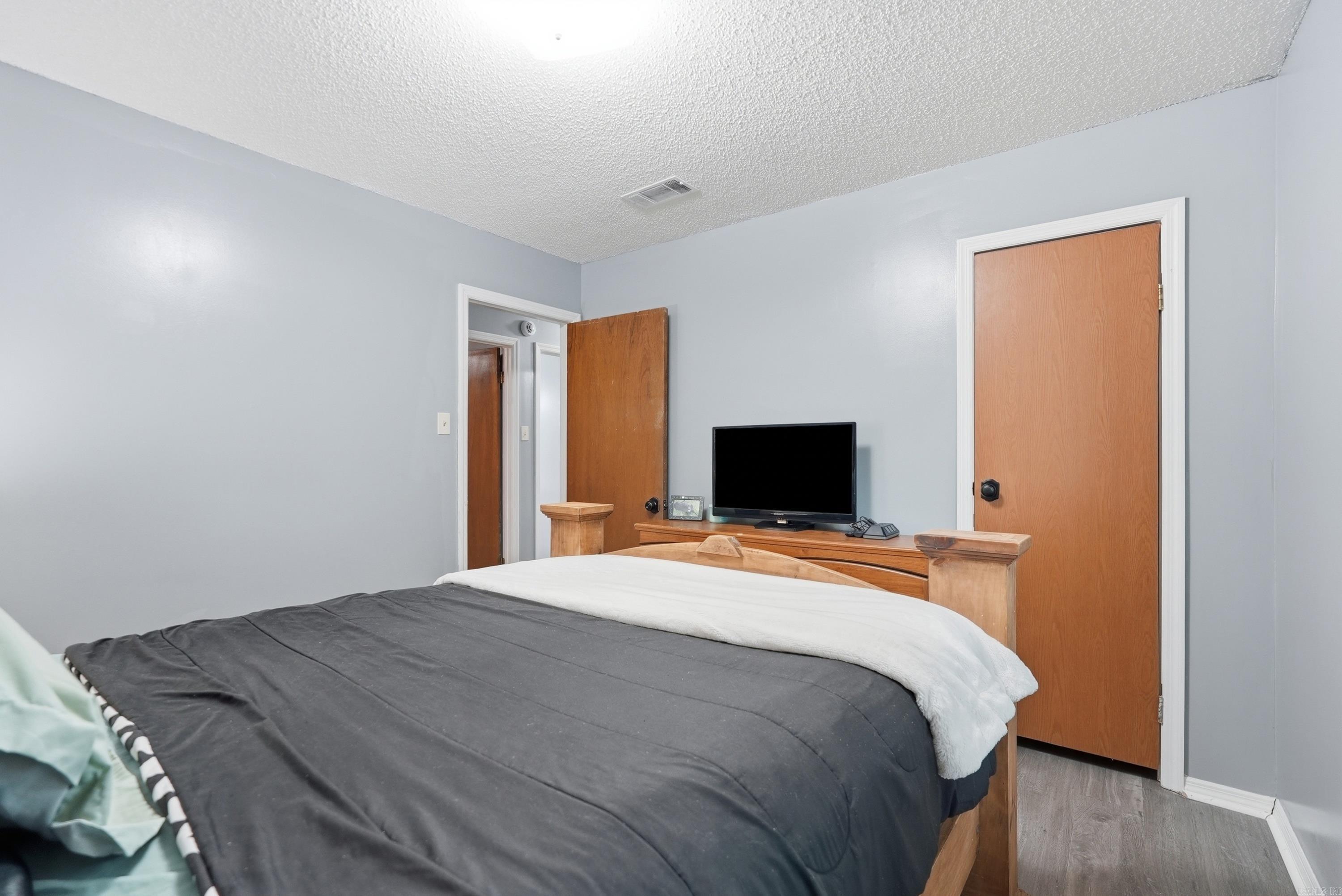 ROLLING OAKS - Residential