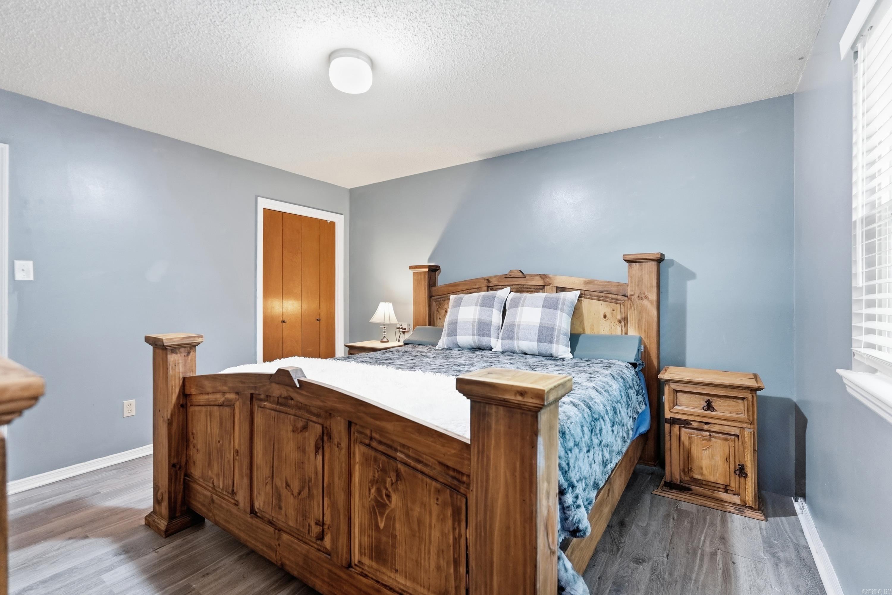 ROLLING OAKS - Residential