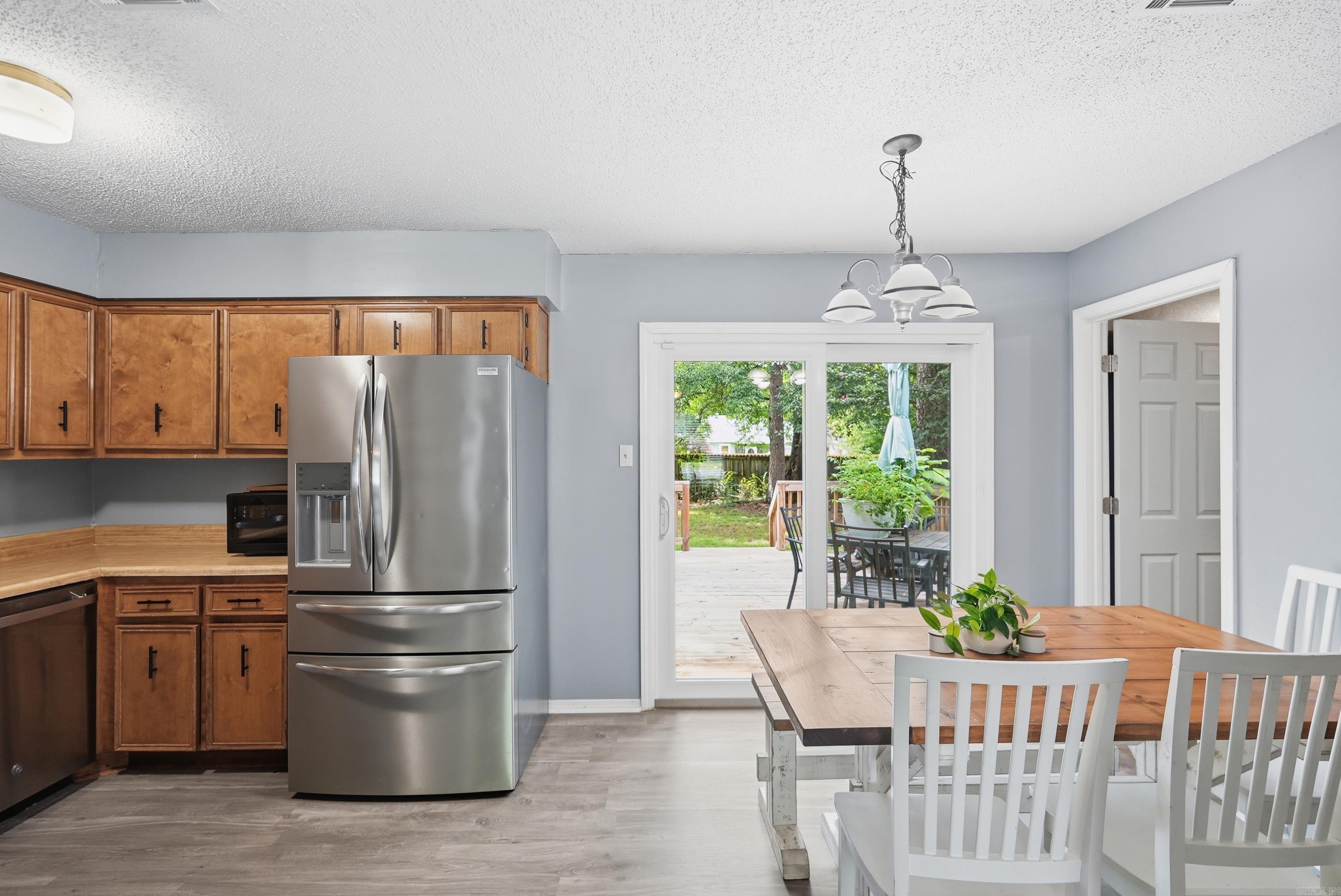ROLLING OAKS - Residential