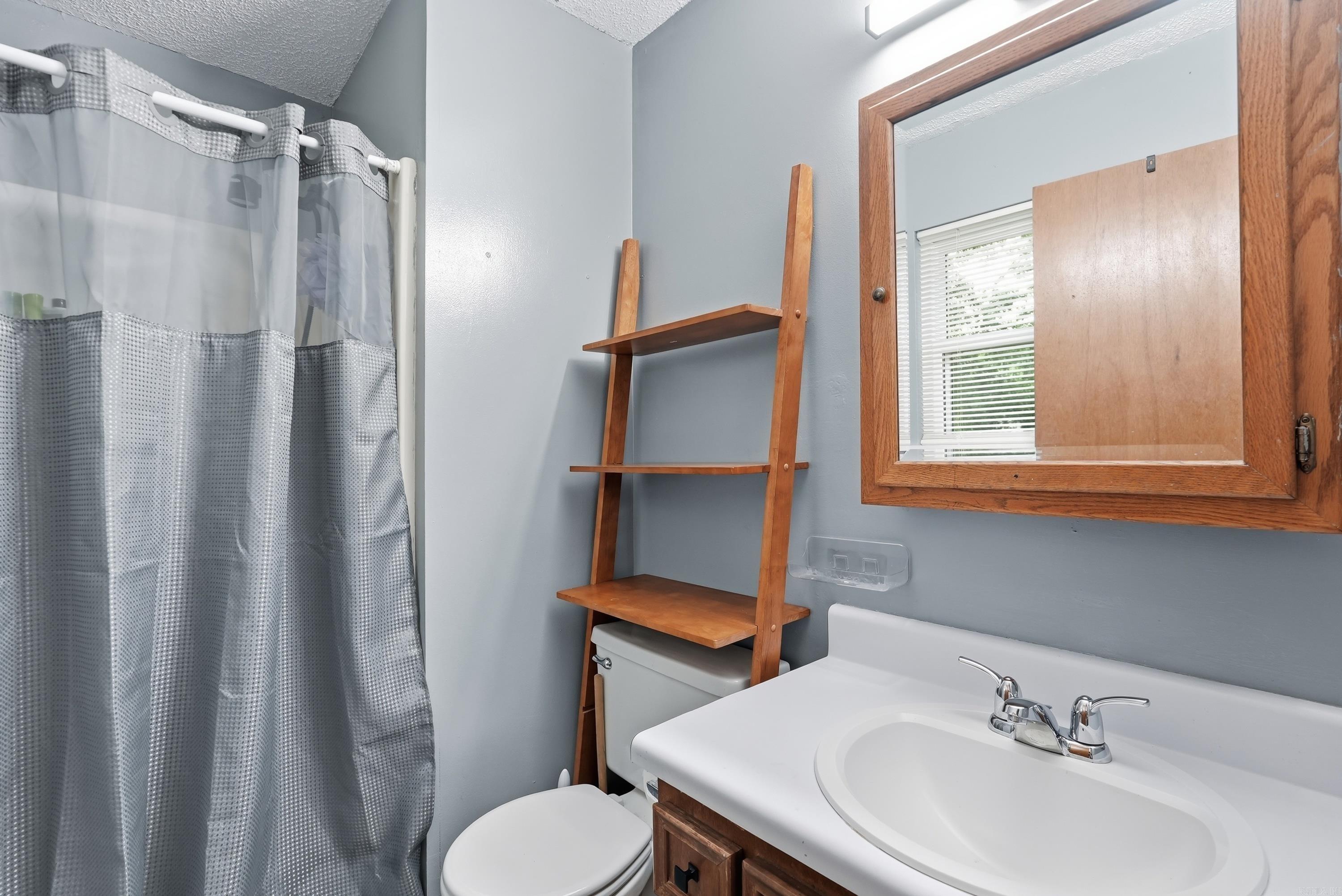 ROLLING OAKS - Residential