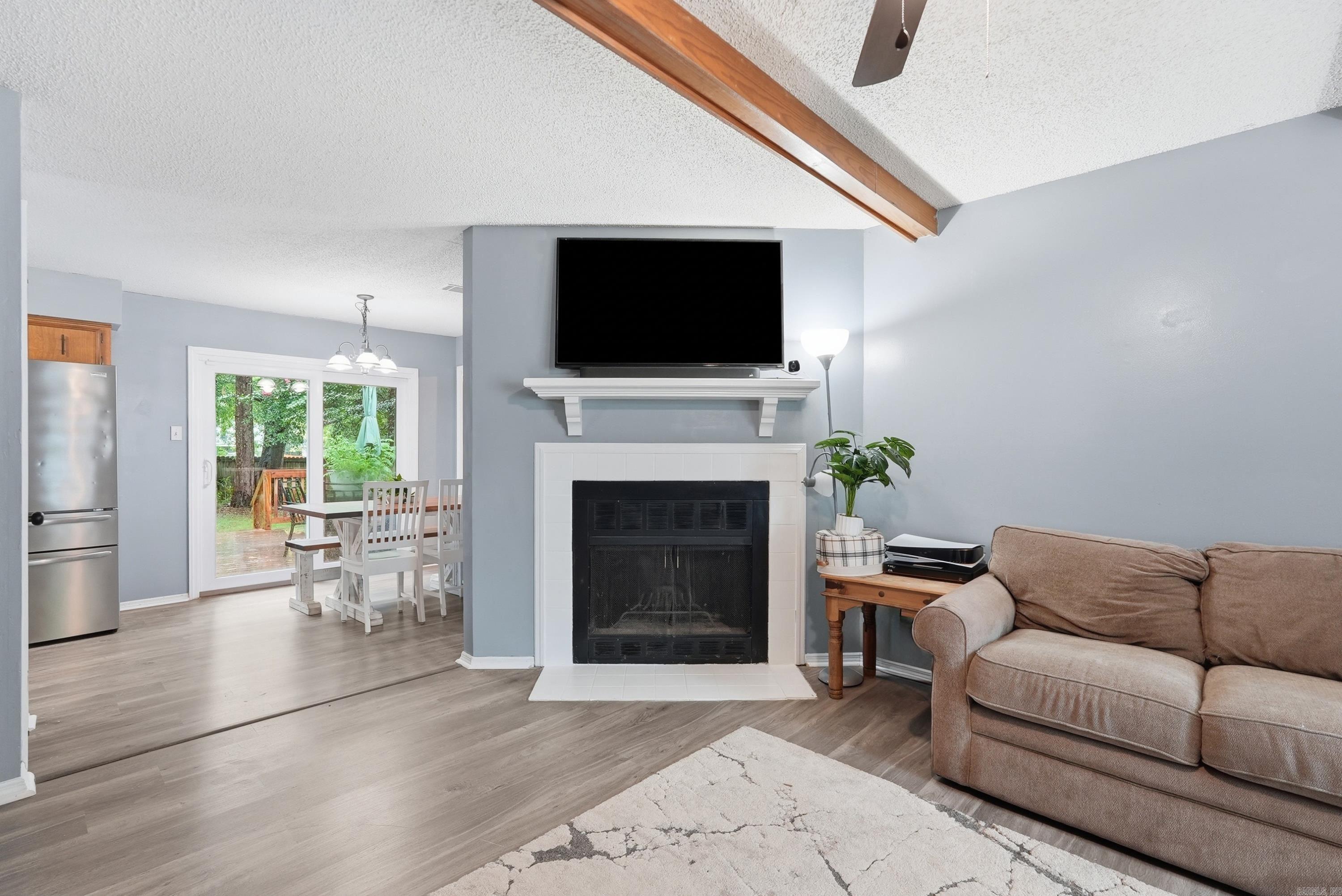 ROLLING OAKS - Residential