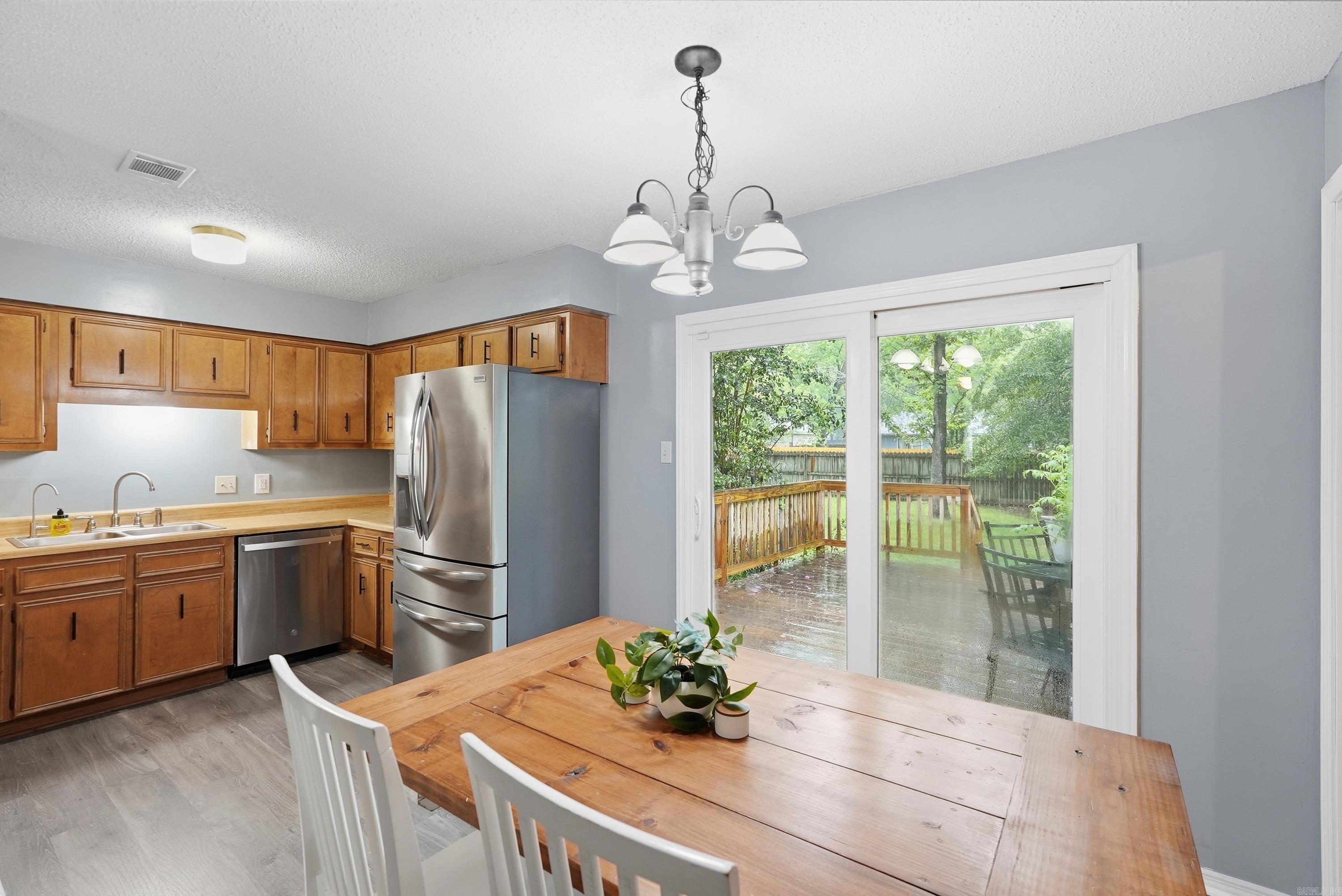 ROLLING OAKS - Residential